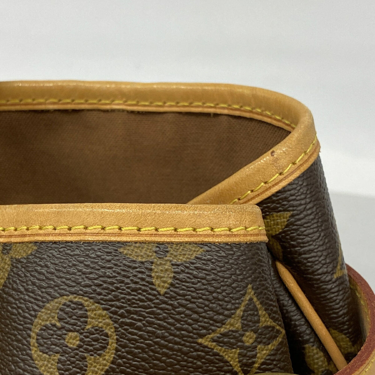 Louis Vuitton Brown Tote Bag (Pre-Owned)