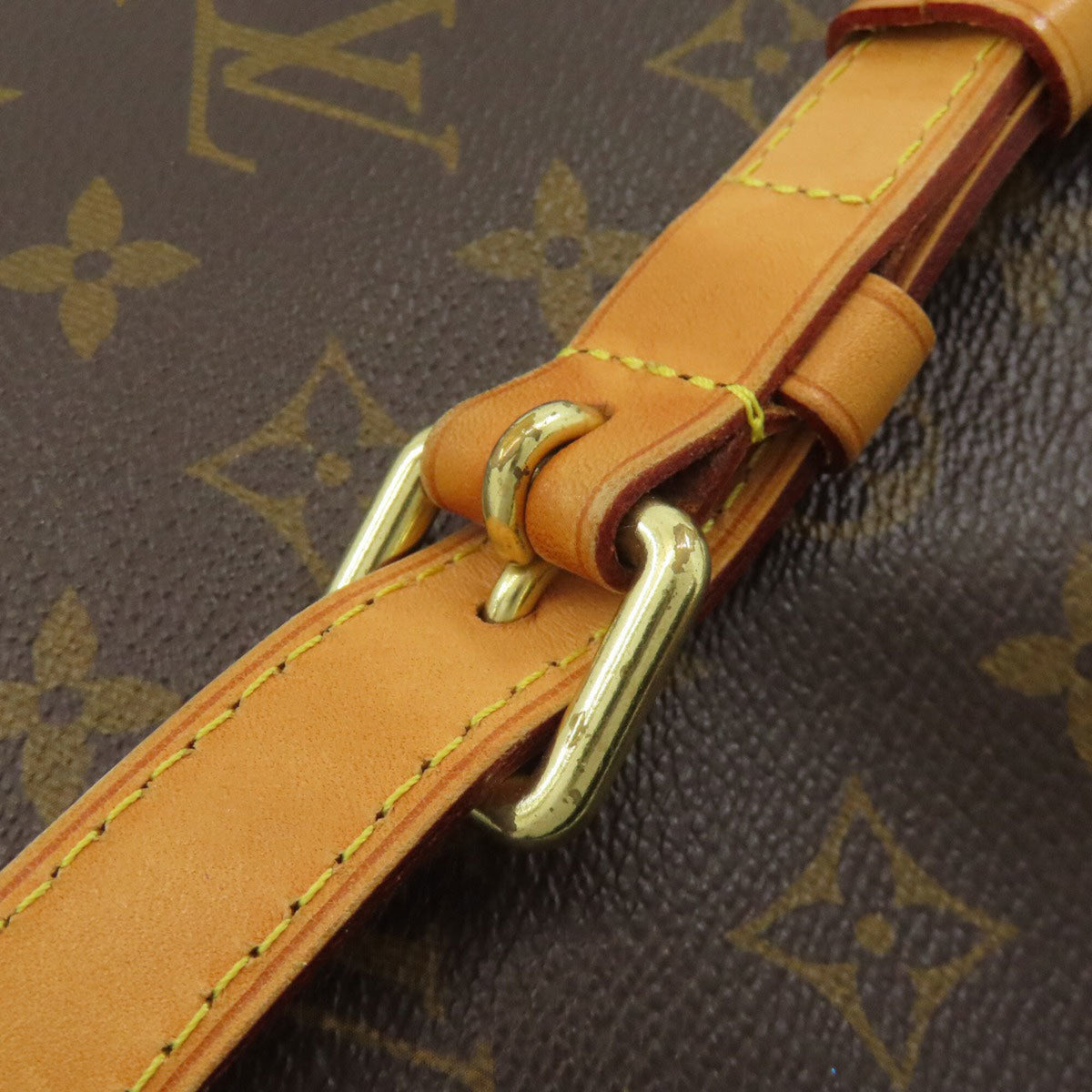 Louis Vuitton Brown Monogram Monogram Canvas Shoulder Bag (Pre-Owned)
