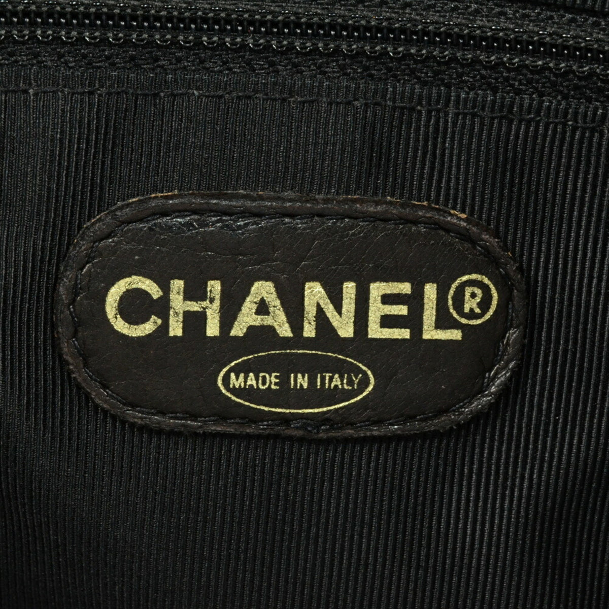 Chanel Black Grained Calfskin Shoulder Bag (Pre-Owned)