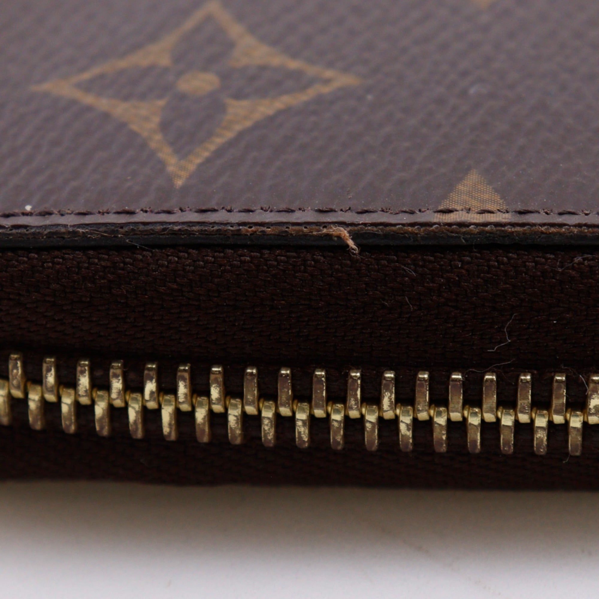Louis Vuitton Brown Fuchsia Monogram Red Color Monogram Long Wallet (Bi-Fold) (Pre-Owned)