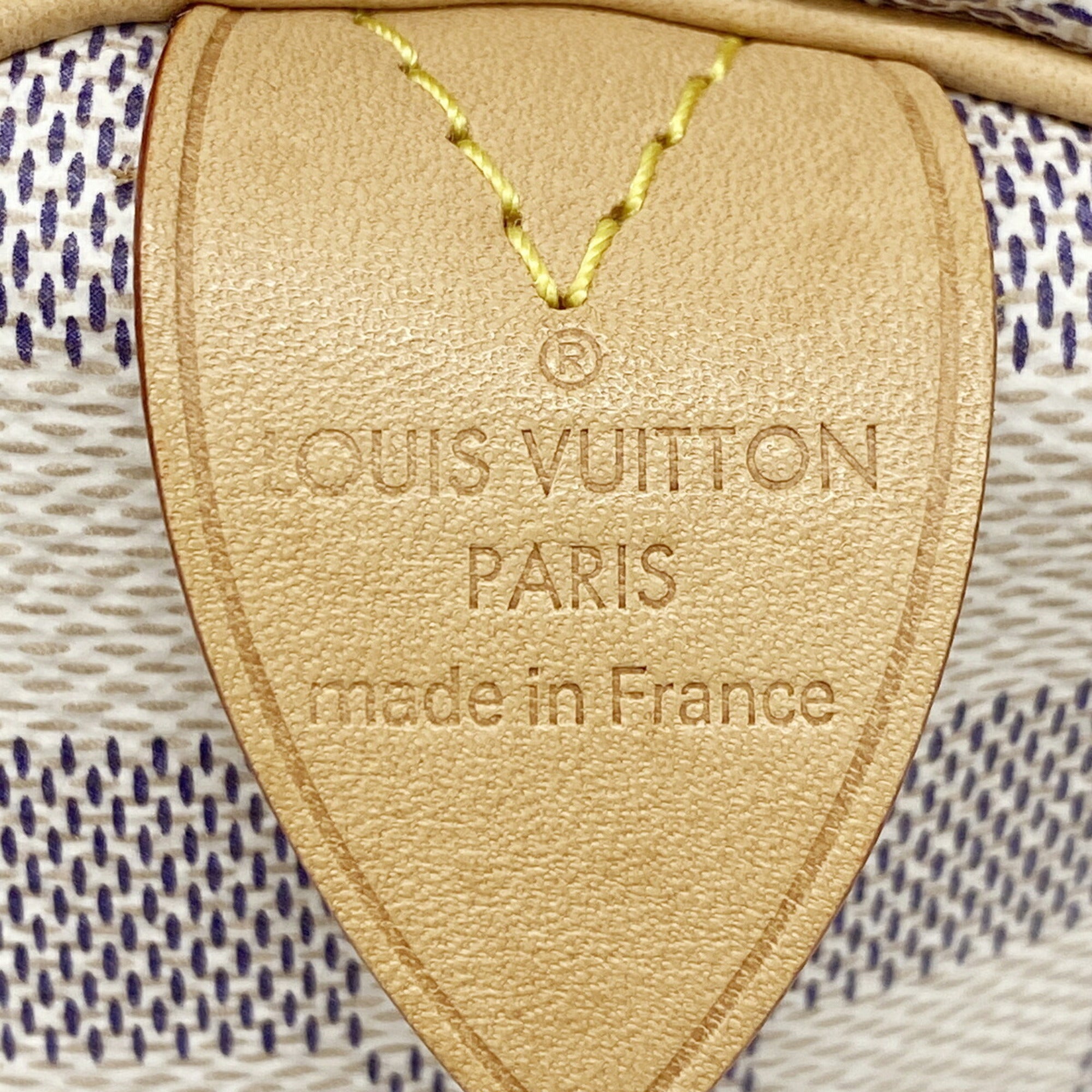 Louis Vuitton White Handbag (Pre-Owned)