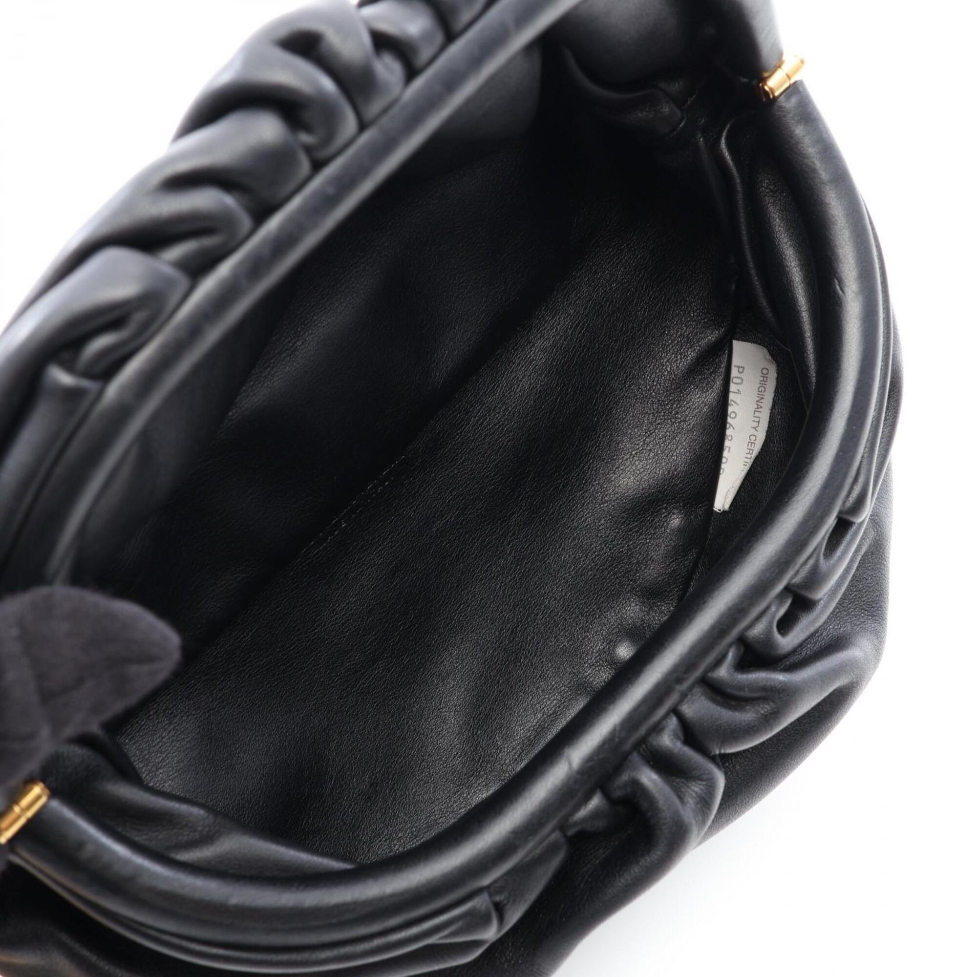 Bottega Veneta Black Leather Fanny Pack Handbag Pouch (Pre-Owned)