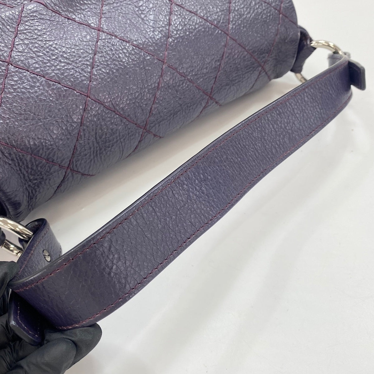 Chanel Purple Shoulder Bag (Pre-Owned)
