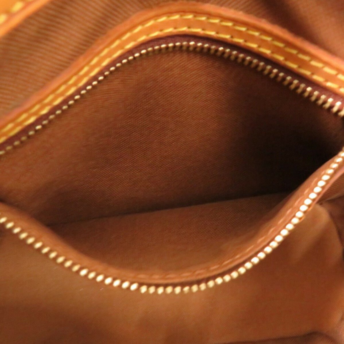Louis Vuitton Brown Monogram Handbag (Pre-Owned)