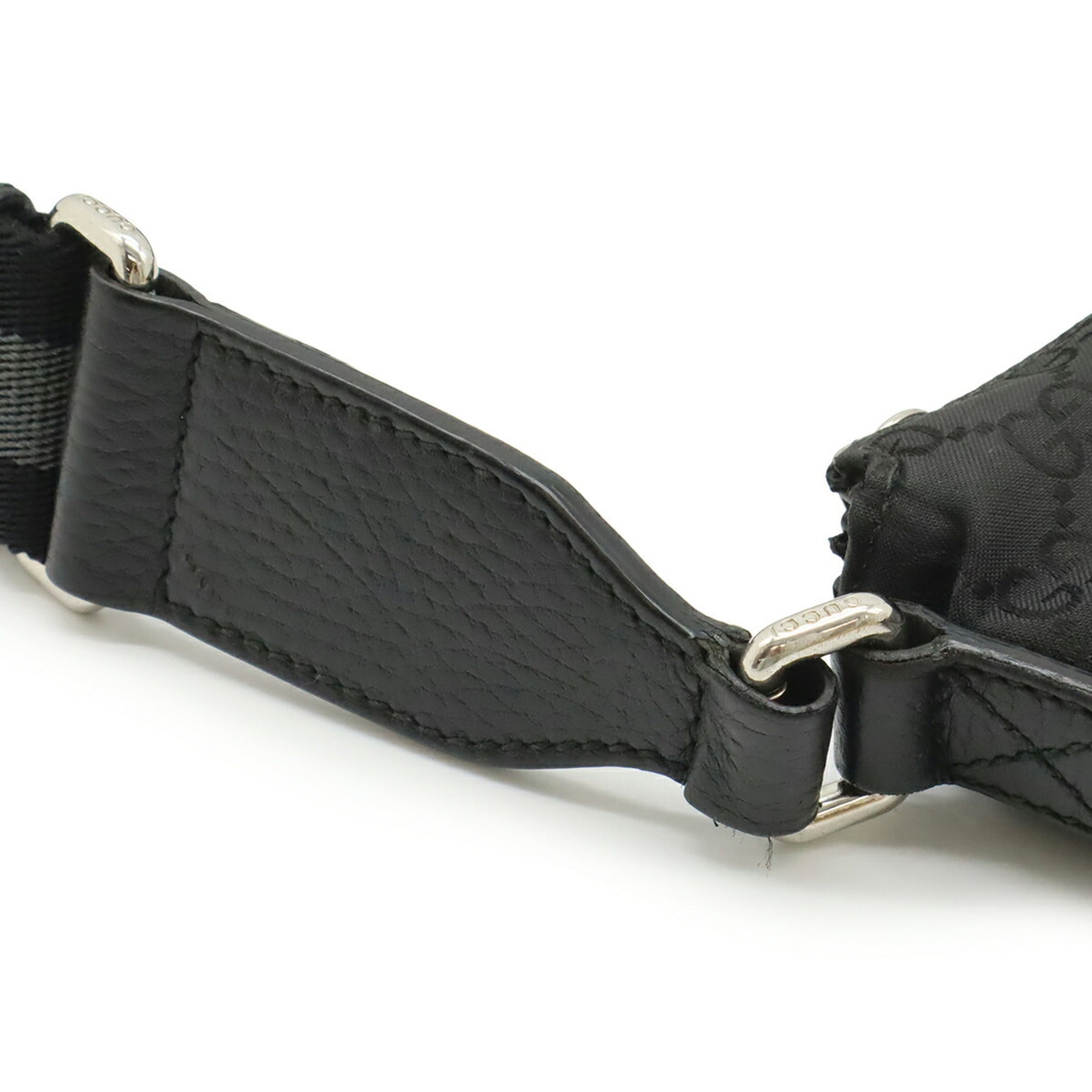 Gucci Black Gray Nylon Leather Shoulder Bag (Pre-Owned)