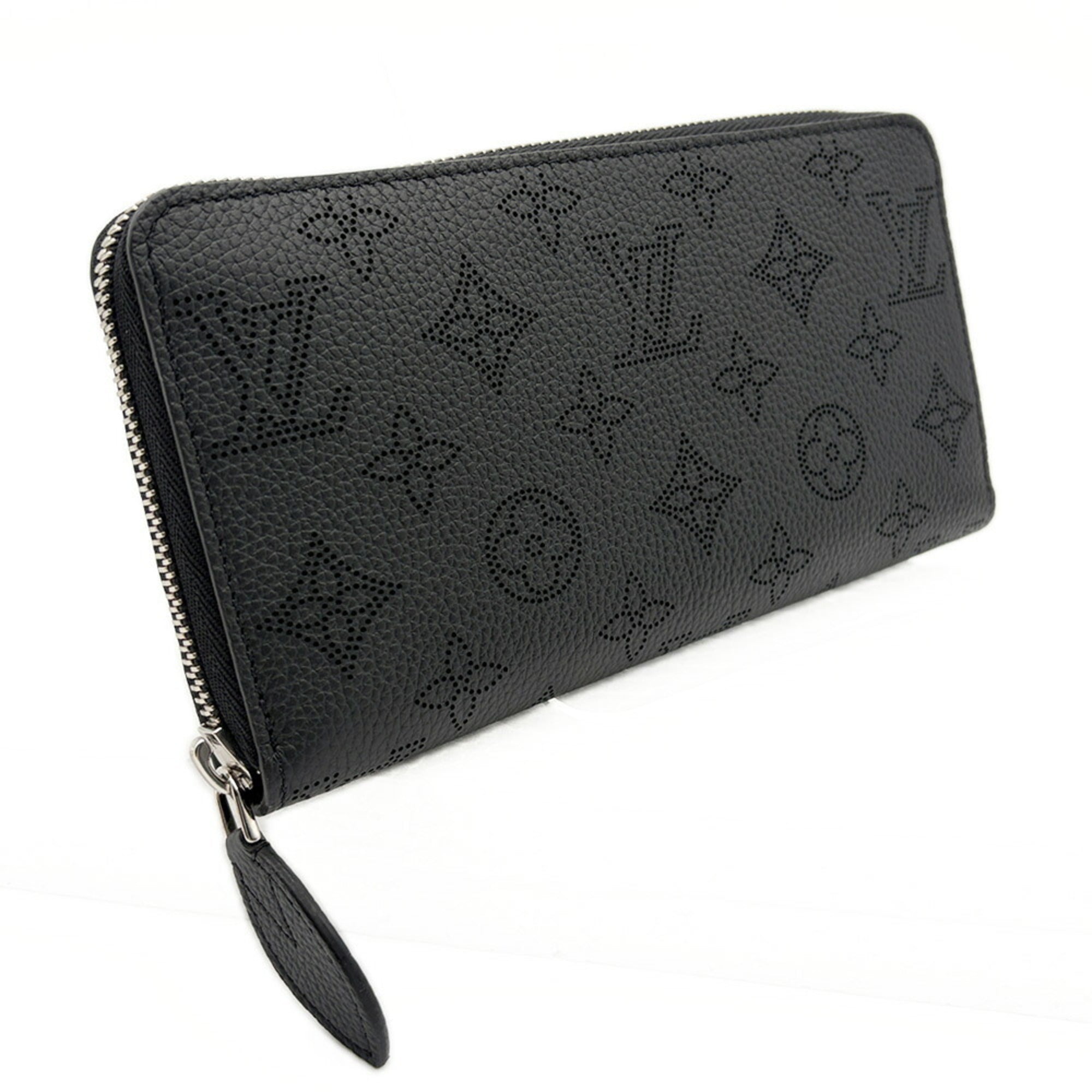 Louis Vuitton Noir Mahina Leather (Pre-Owned)
