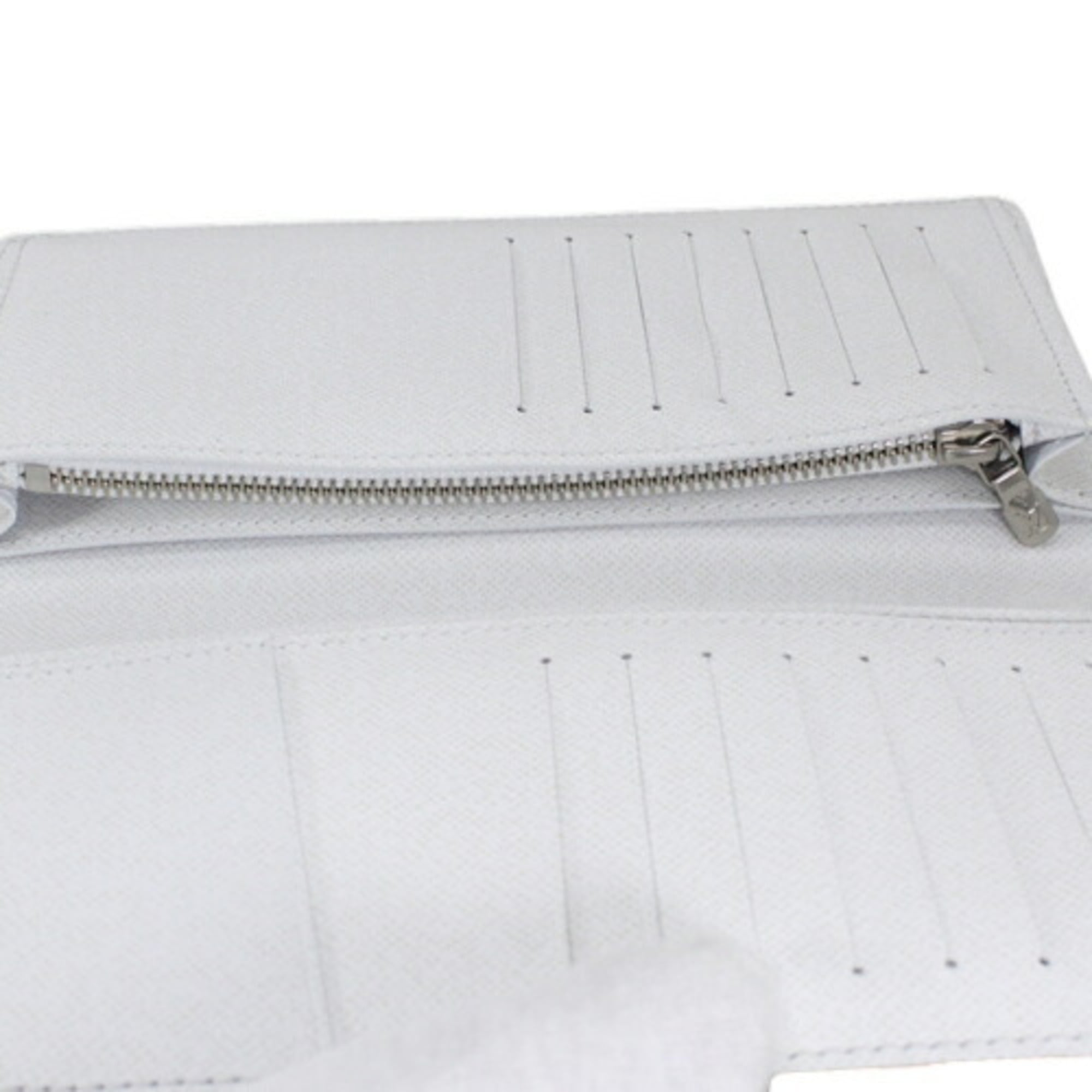 Louis Vuitton Taigarama Blanc White Taigarama Long Wallet (Bi-Fold) (Pre-Owned)