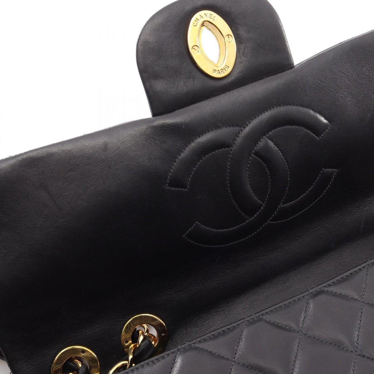 Chanel Black Leather Handbag Shoulder Bag (Pre-Owned)