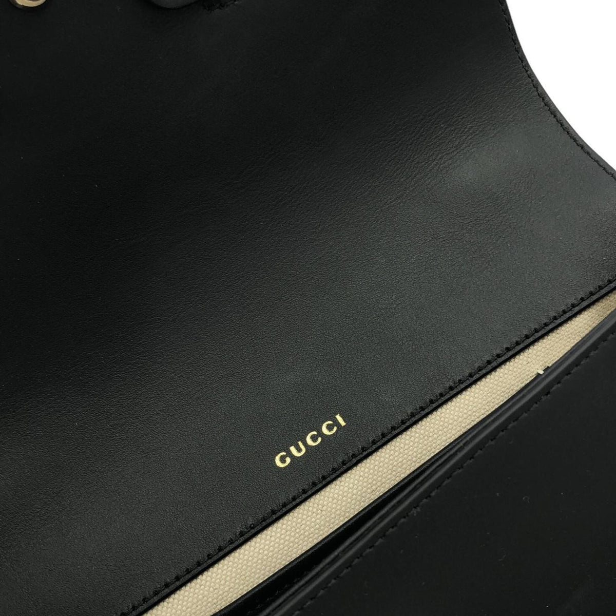 Gucci Black Leather Handbag (Pre-Owned)