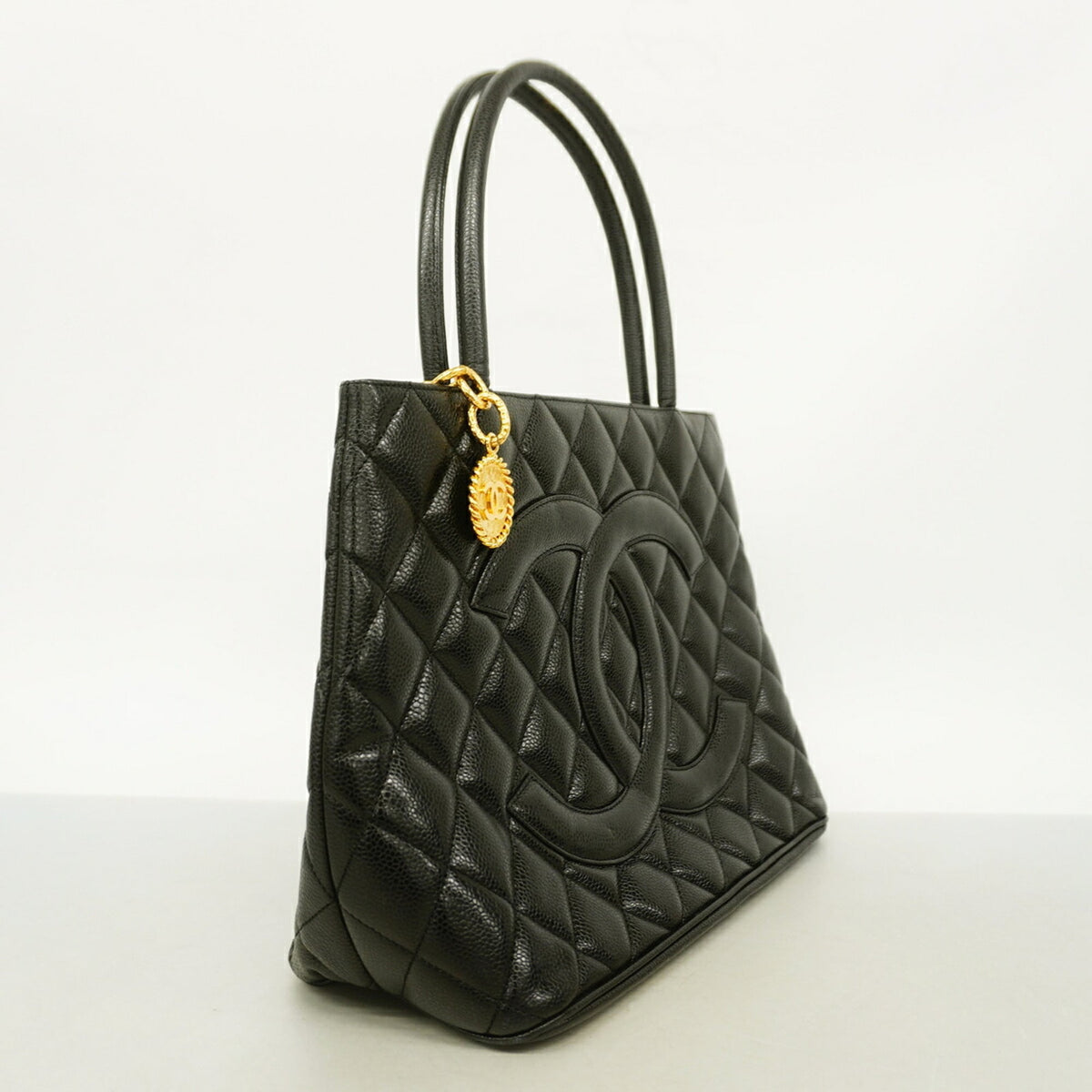Chanel Black Grained Calfskin Tote Bag (Pre-Owned)