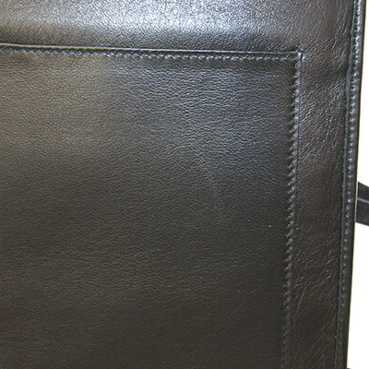Miu Miu Matelasse Black Leather Pochette Shoulder Bag (Pre-Owned)