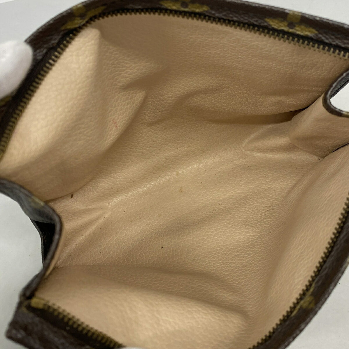 Louis Vuitton Brown Pouch (Pre-Owned)