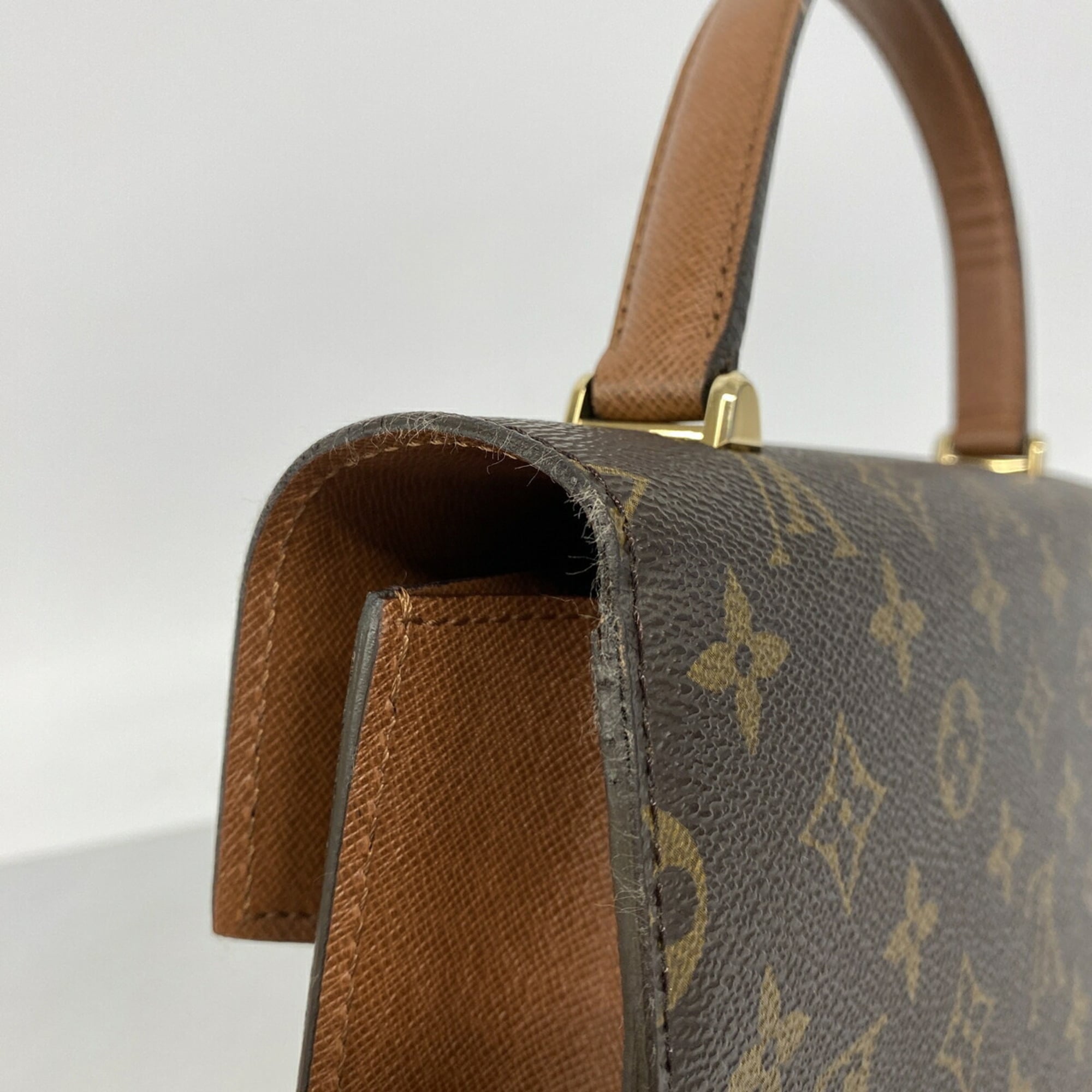 Louis Vuitton Brown Handbag (Pre-Owned)