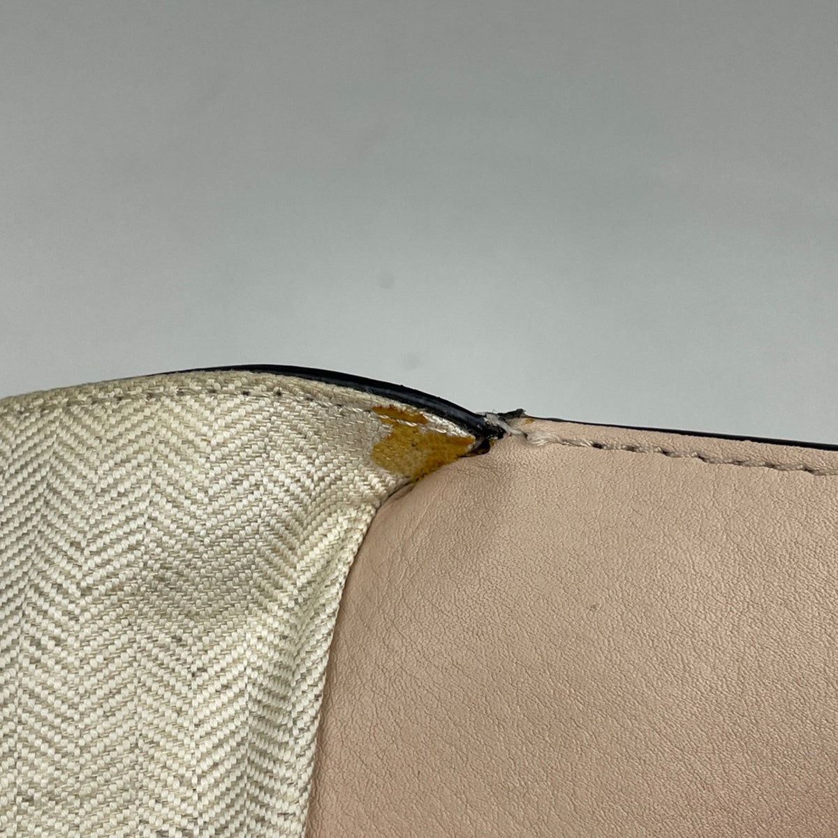 Loewe Pink Pink Beige Leather Shoulder Bag (Pre-Owned)