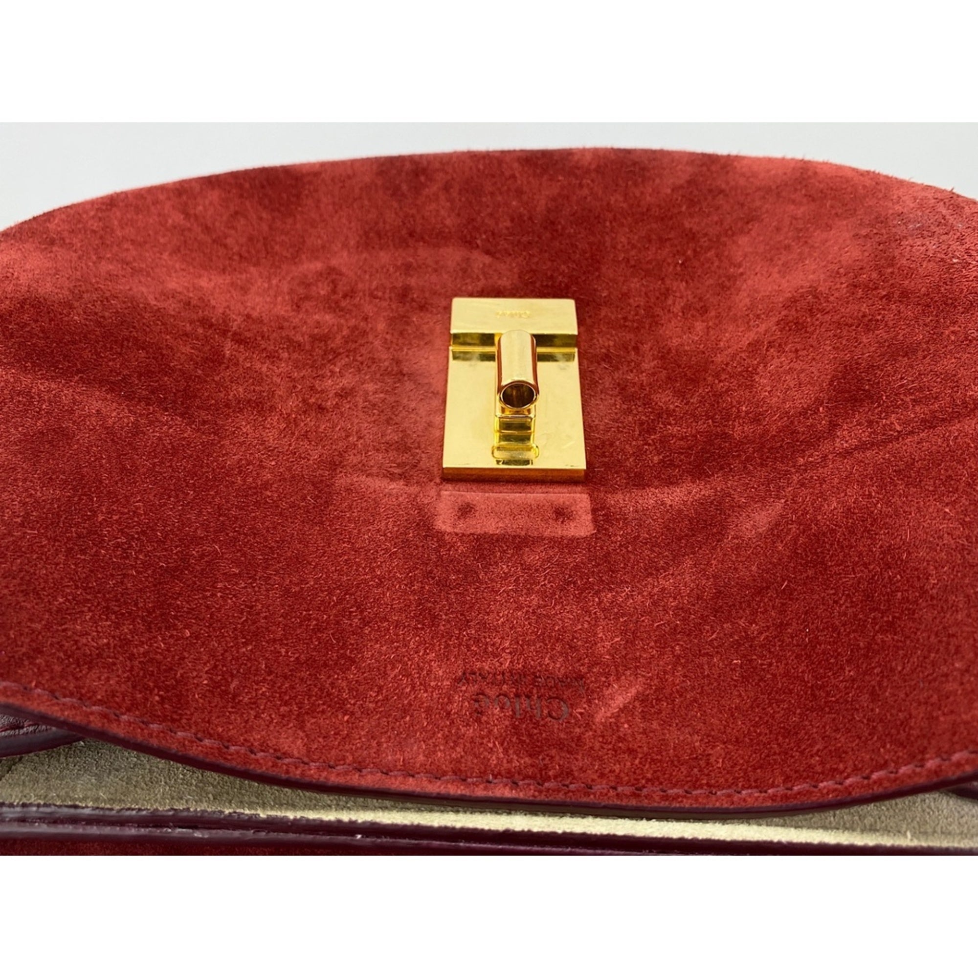 Chloé Red Color Shoulder Bag (Pre-Owned)
