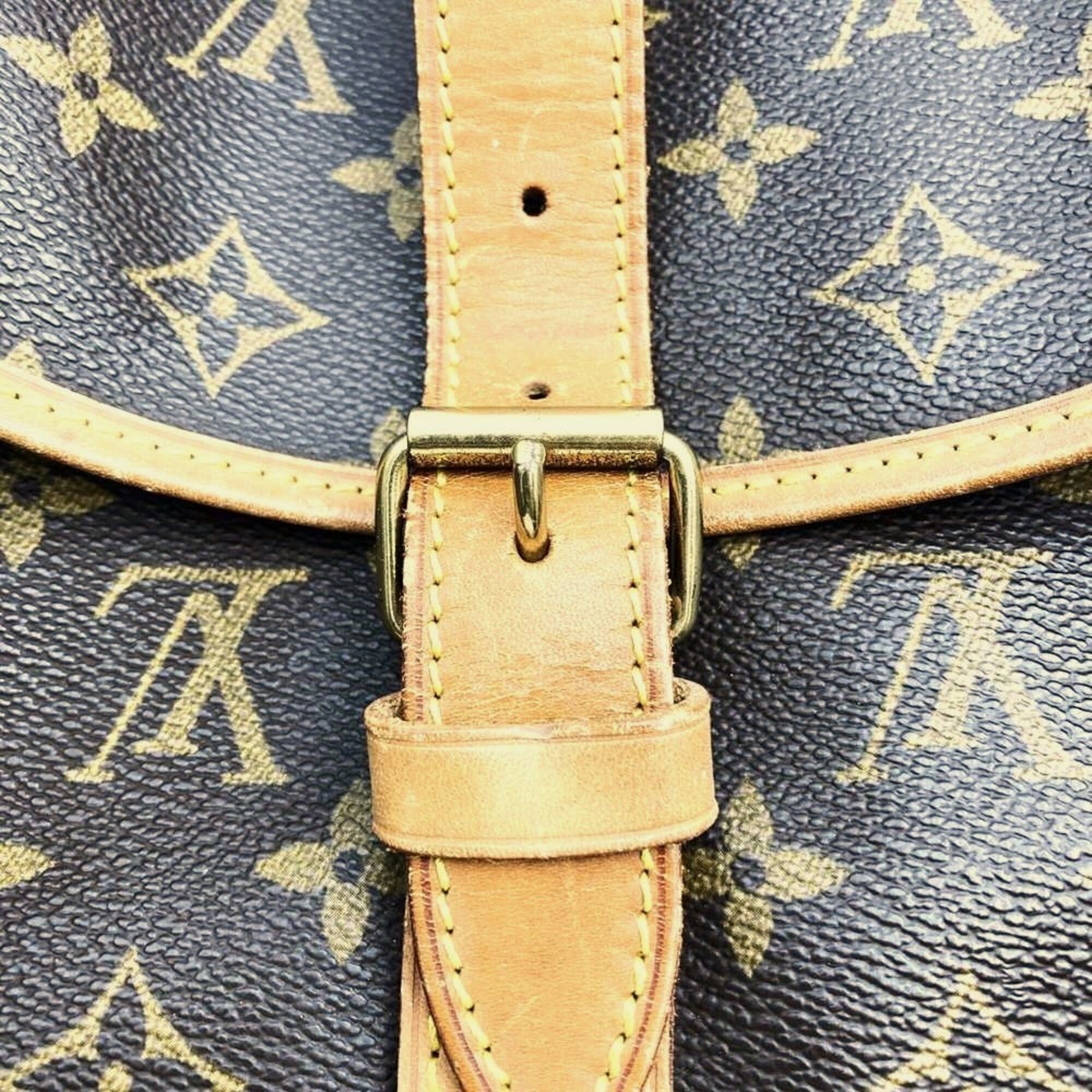 Louis Vuitton Brown Monogram Monogram Shoulder Bag (Pre-Owned)