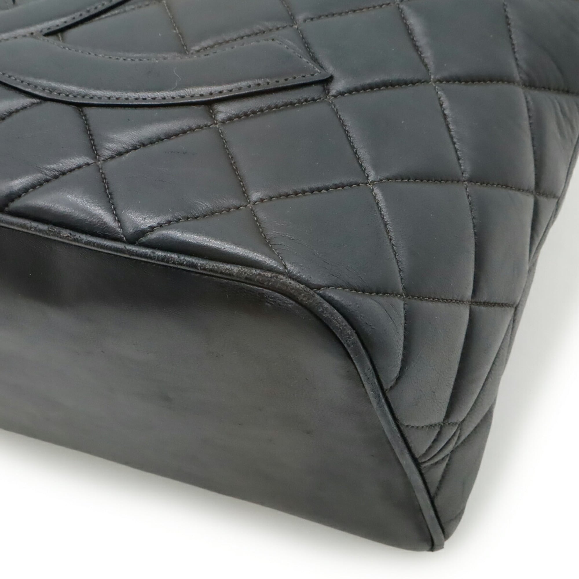 Chanel Matelasse Black Leather Shoulder Bag Tote Bag (Pre-Owned)