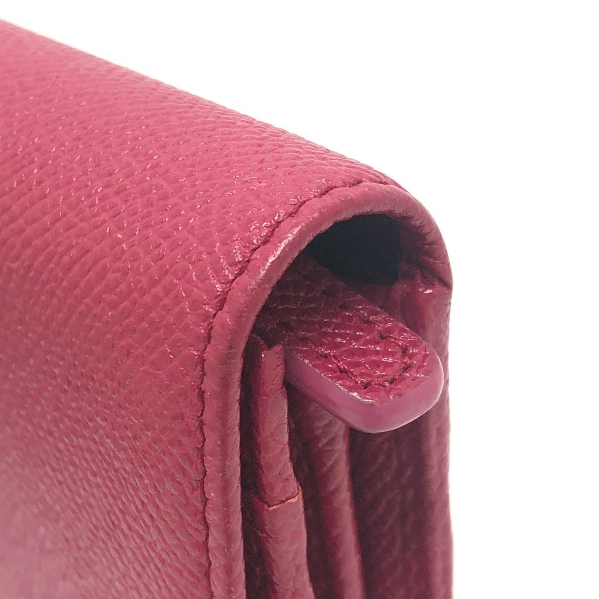 Bvlgari Red Color Leather Wallet (Bi-Fold) (Pre-Owned)