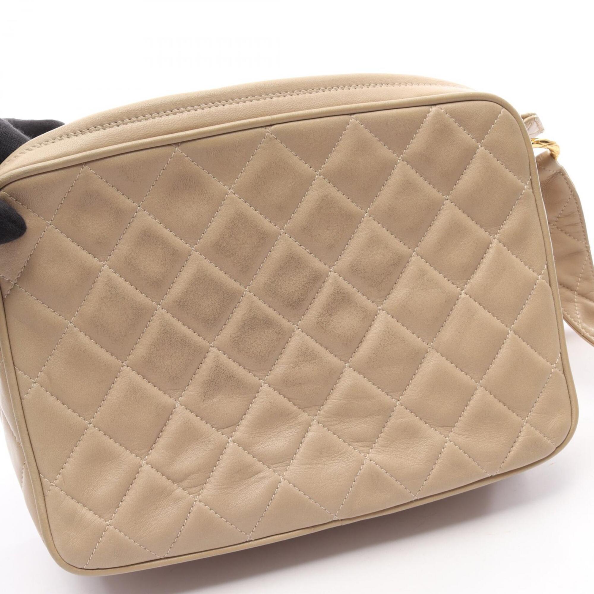 Chanel Beige Leather Handbag Shoulder Bag (Pre-Owned)