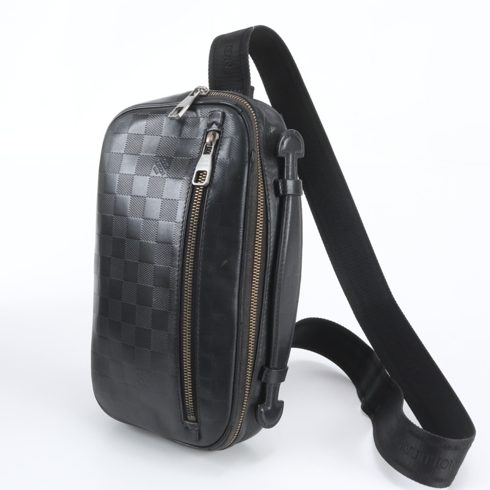 Louis Vuitton Onyx Leather Pouch Sling Bag (Pre-Owned)