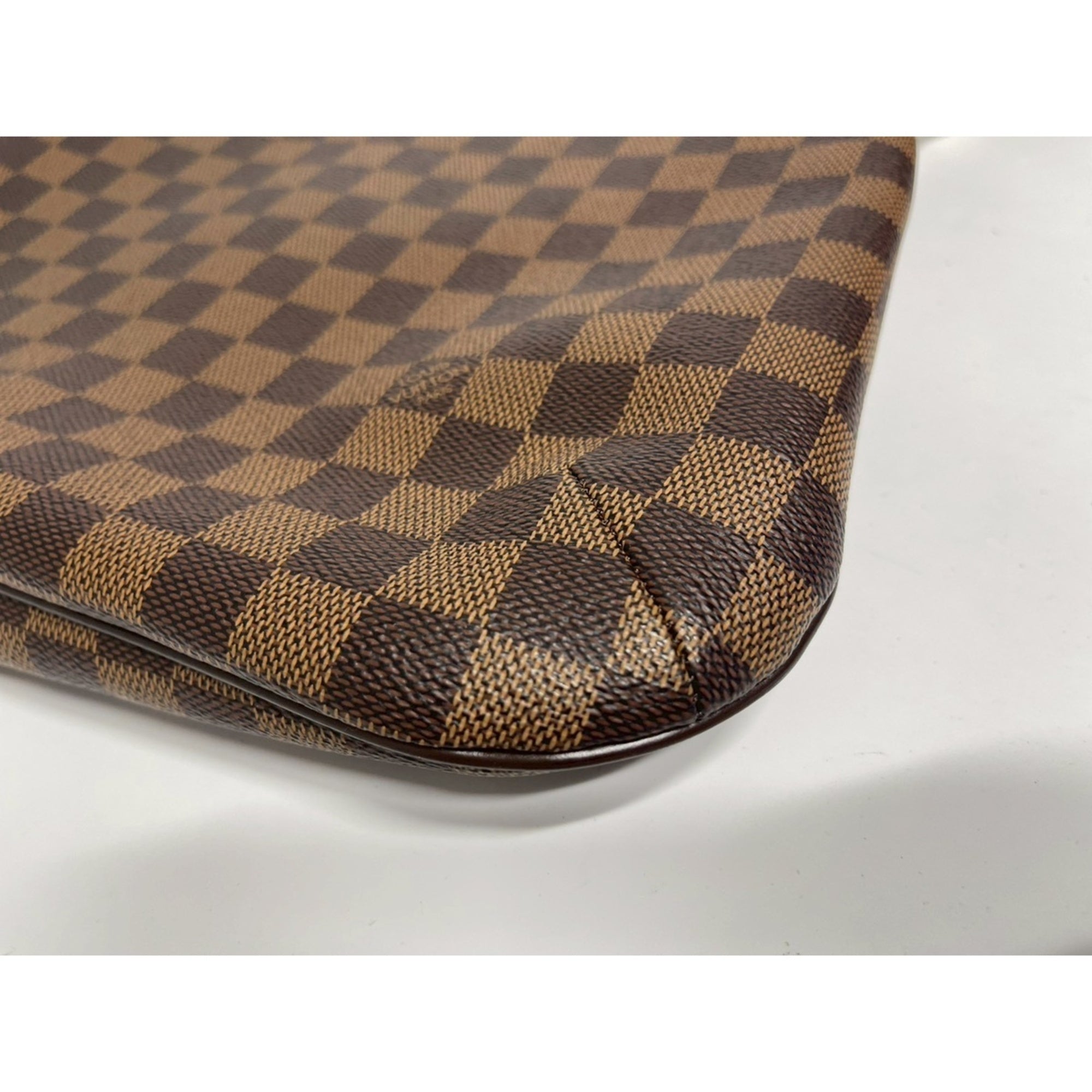 Louis Vuitton Brown Damier Canvas Damier Canvas Shoulder Bag (Pre-Owned)