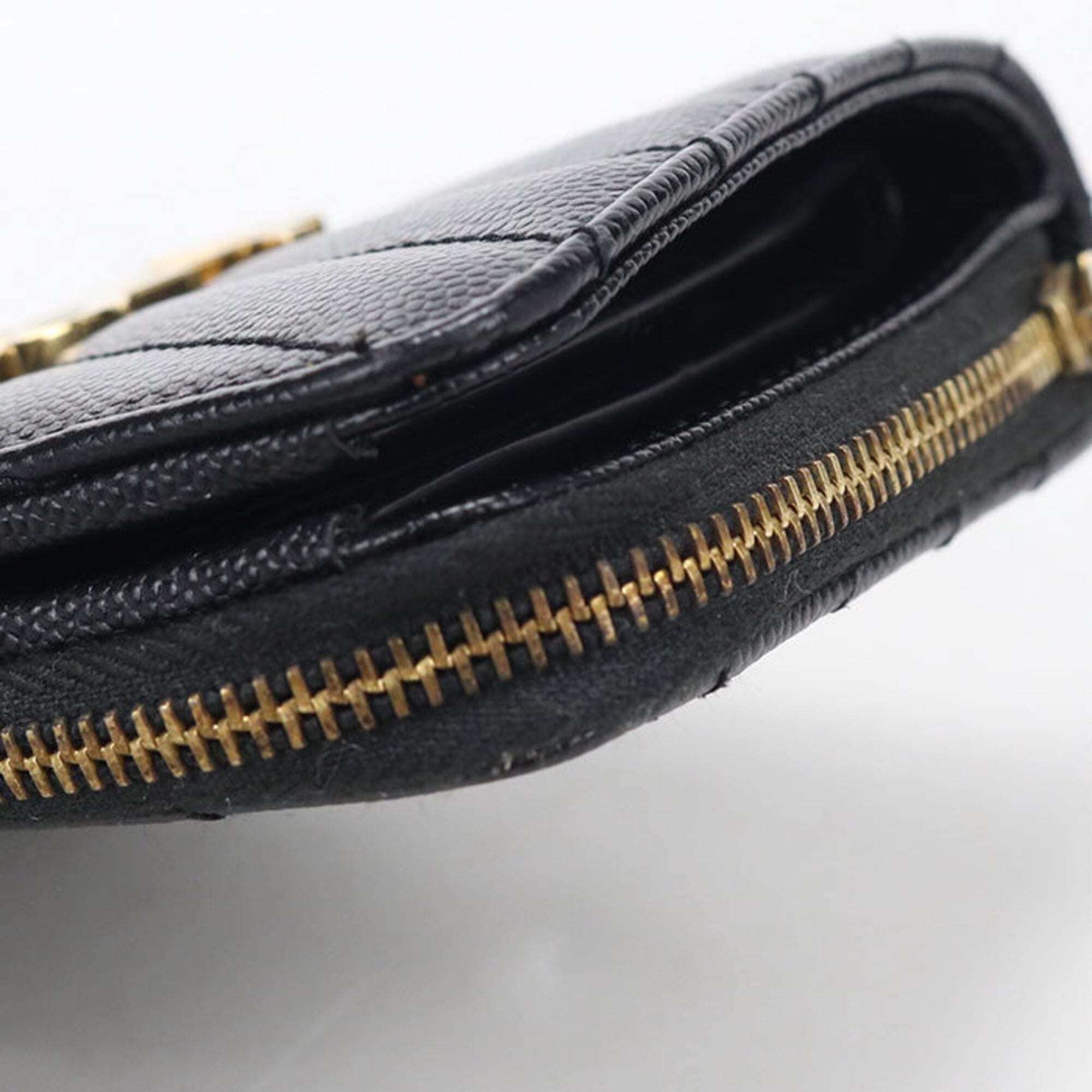 Saint Laurent Black Leather Wallet (Bi-Fold) (Pre-Owned)