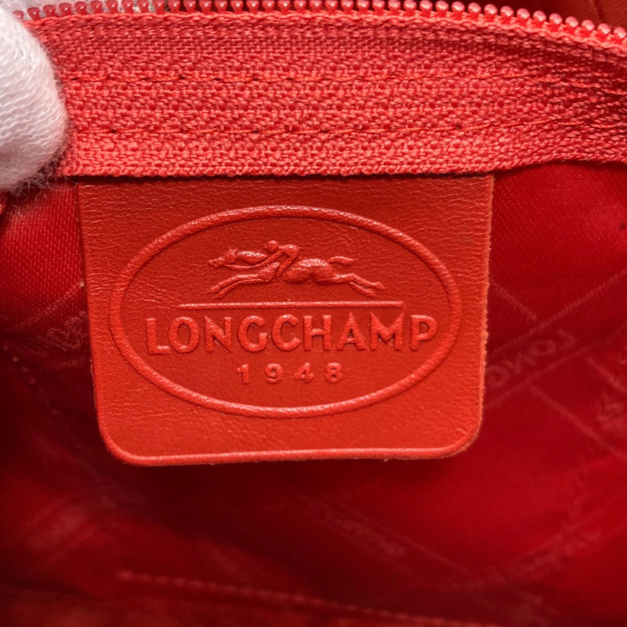 Longchamp Black Leather Shoulder Bag (Pre-Owned)