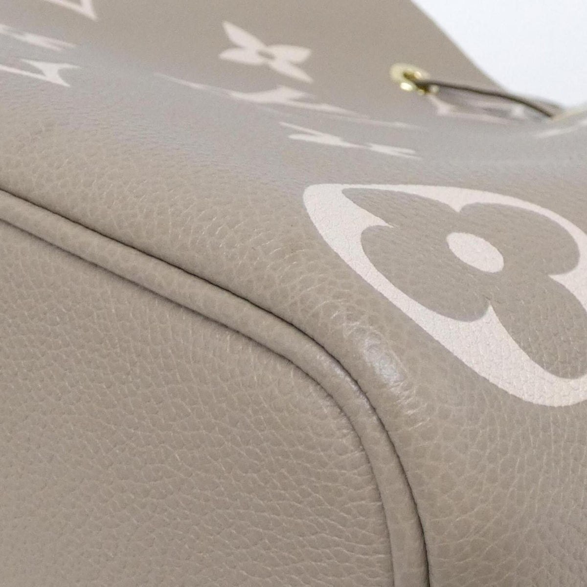 Louis Vuitton Beige Tourterelle Leather Shoulder Bag (Pre-Owned)
