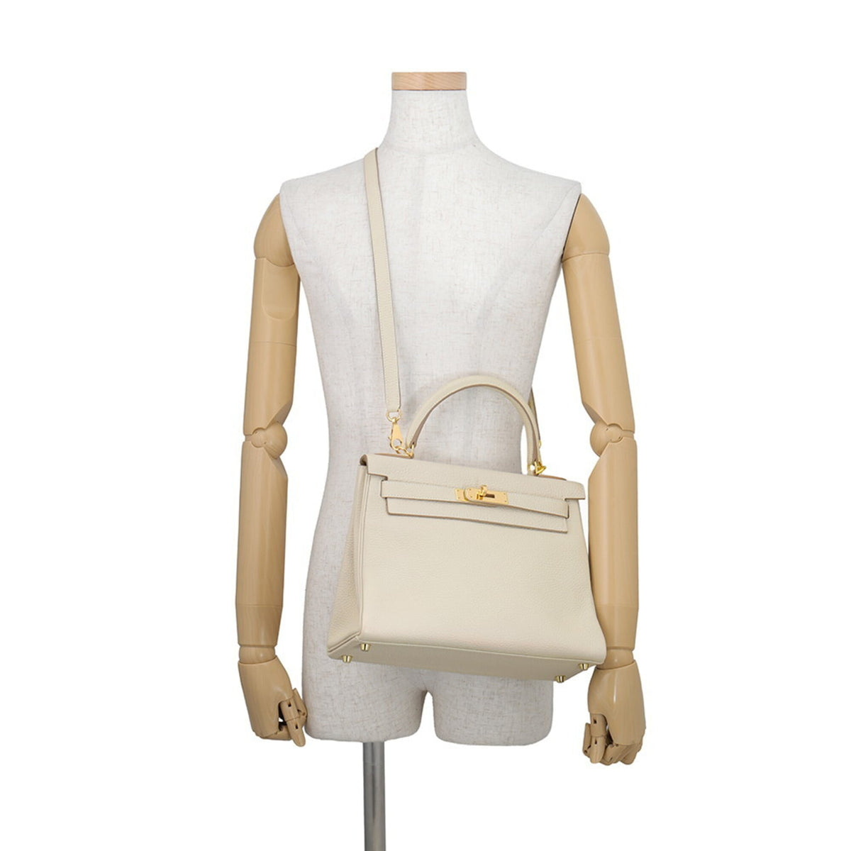 Hermes Kelly Gold Taurillon Clemence Leather Handbag (Pre-Owned)
