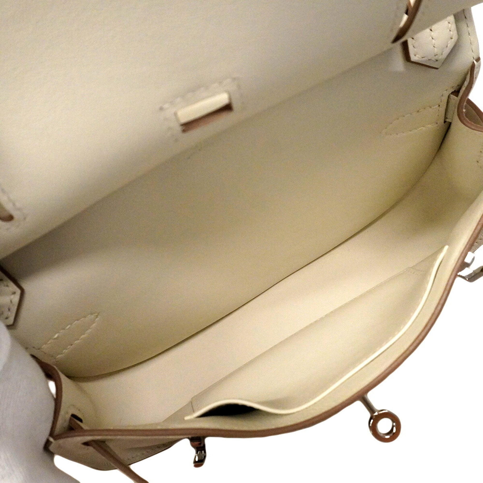 Hermes White Swift Leather Shoulder Bag (Pre-Owned)