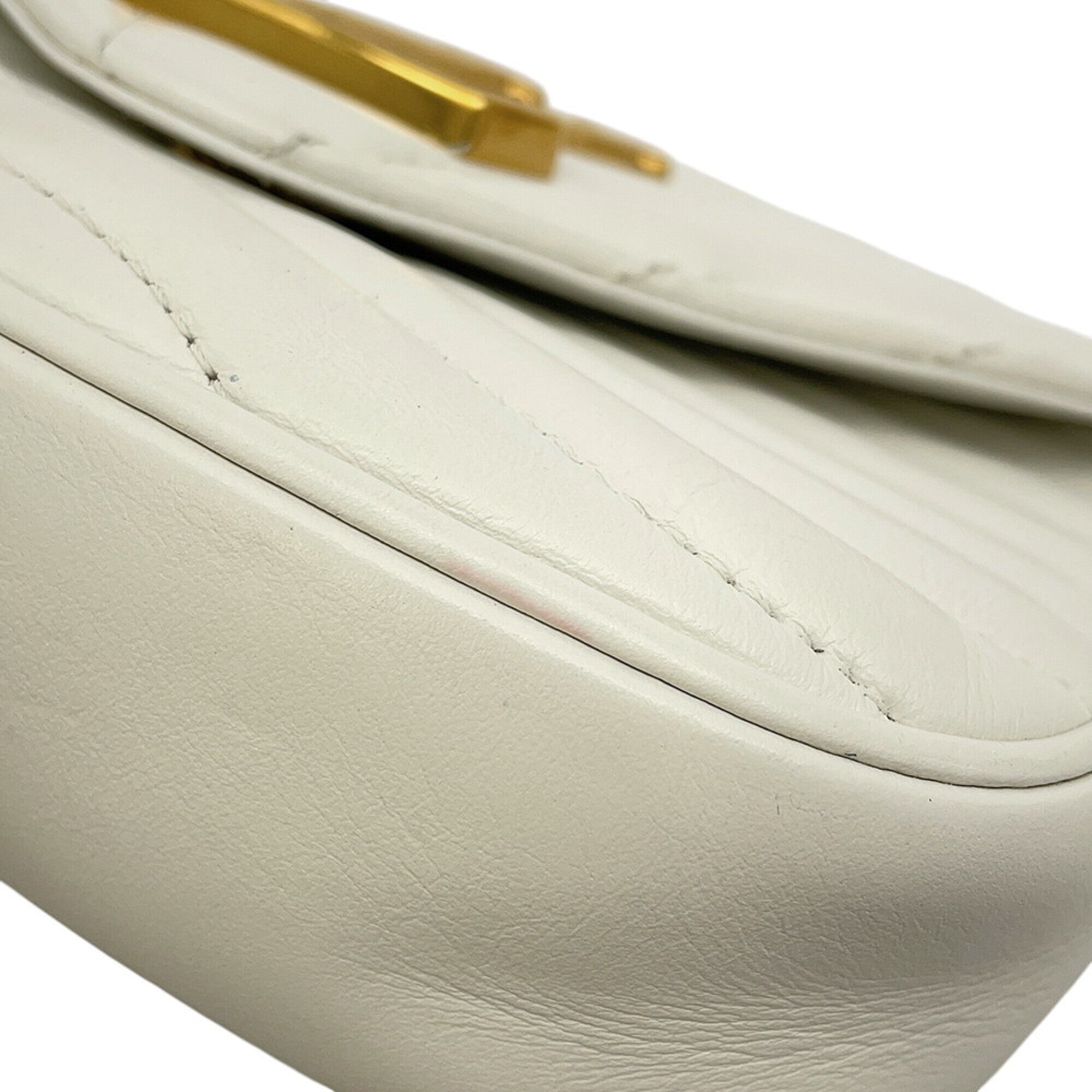 Louis Vuitton Gold Leather Handbag Pochette Shoulder Bag (Pre-Owned)
