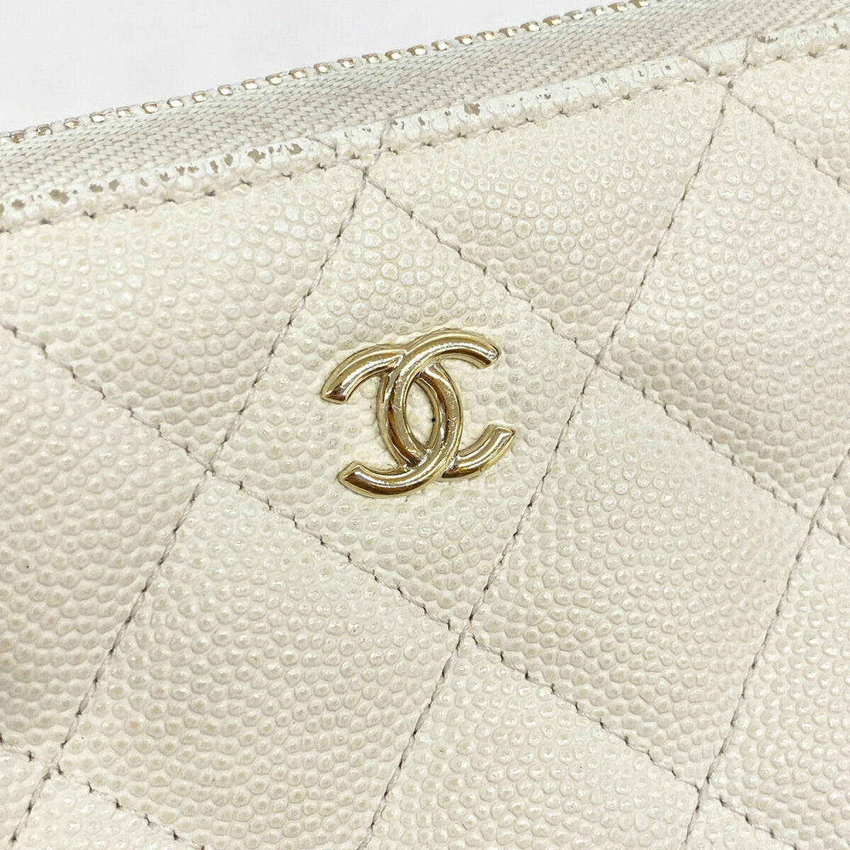 Chanel White Grained Calfskin Coin Purse/Coin Case (Pre-Owned)