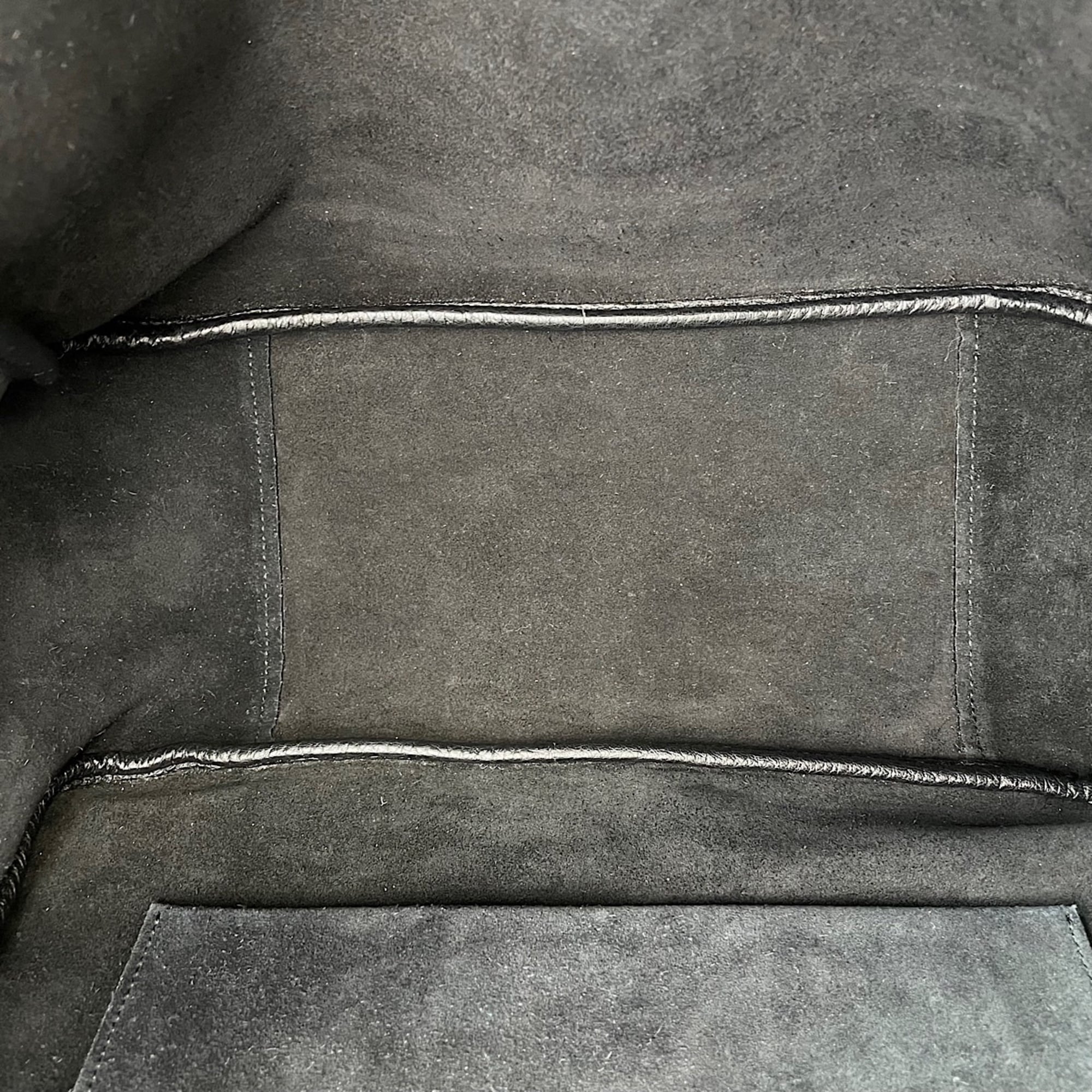 Yves Saint Laurent Cassandre Black Tote Bag (Pre-Owned)
