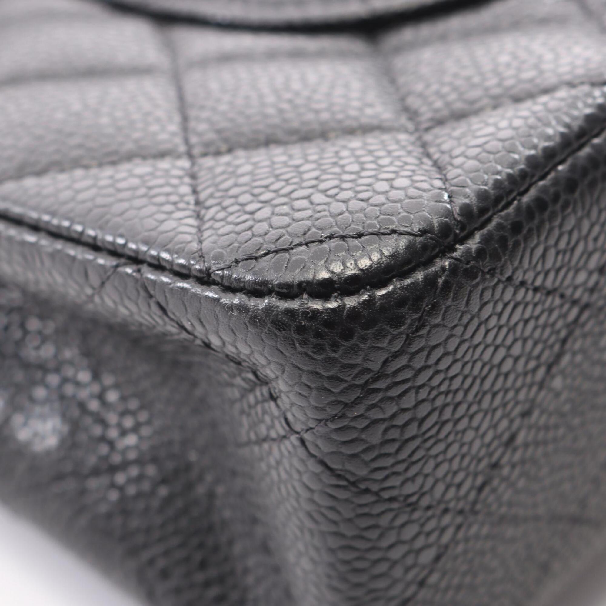 Chanel Black Grained Calfskin Handbag Shoulder Bag (Pre-Owned)