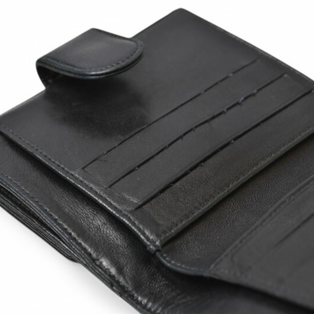 Chanel Black Leather Wallet (Bi-Fold) (Pre-Owned)