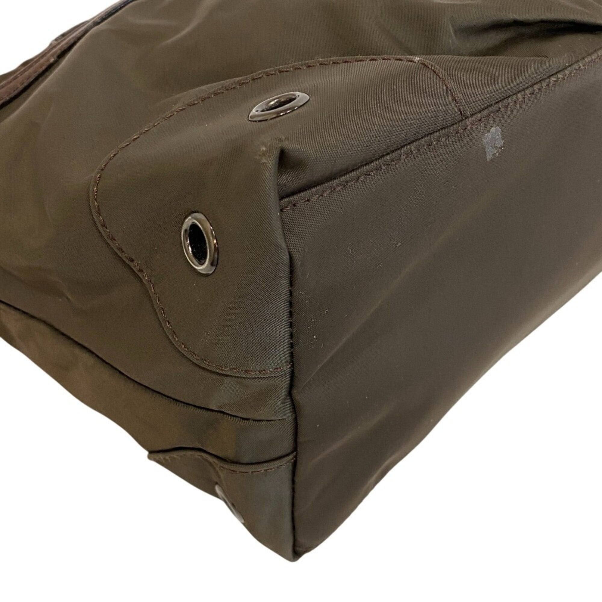 Burberry Green Khaki Nylon Tote Bag (Pre-Owned)