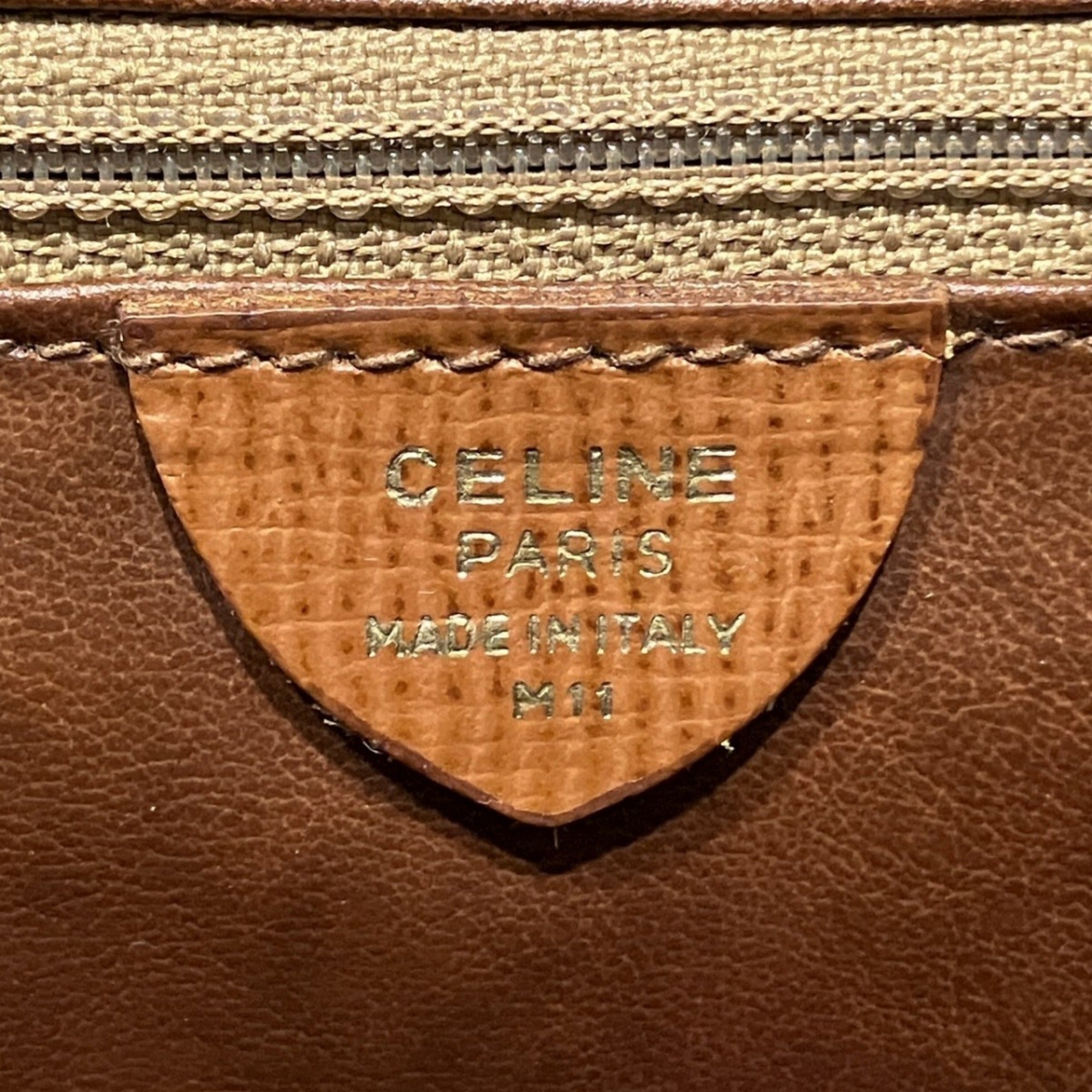 Celine Brown Leather Shoulder Bag (Pre-Owned)