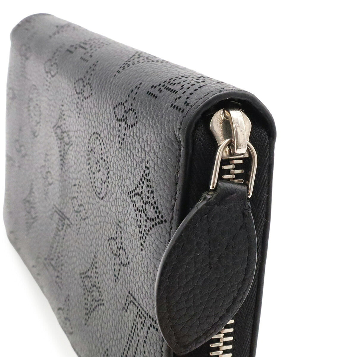 Louis Vuitton Noir Leather Long Wallet (Bi-Fold) (Pre-Owned)