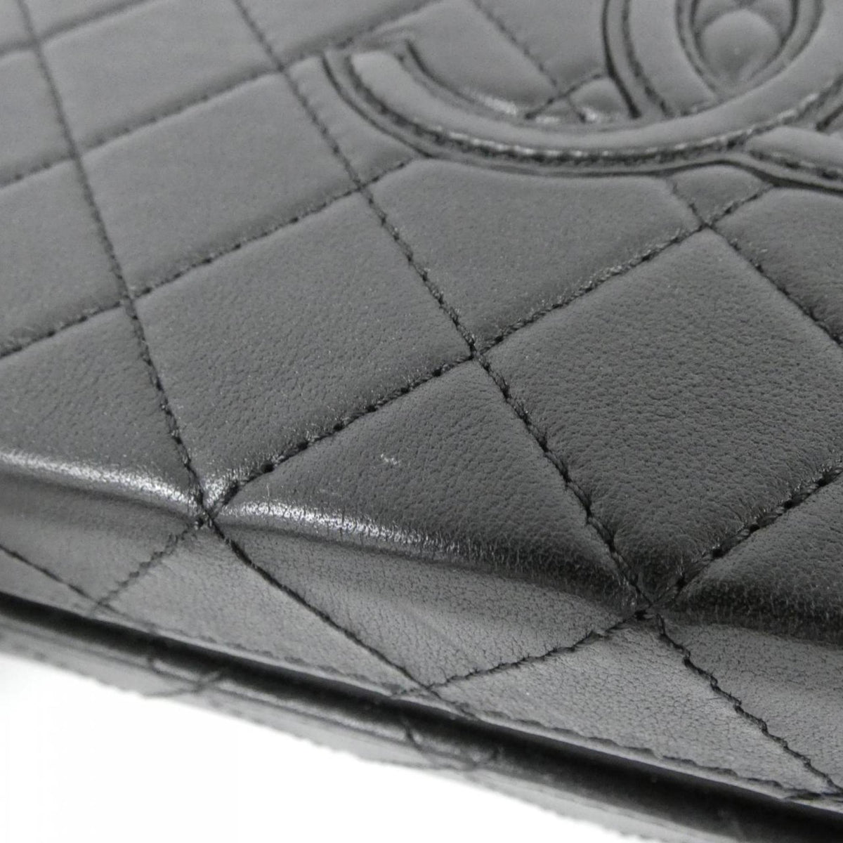 Chanel Black Leather Handbag (Pre-Owned)