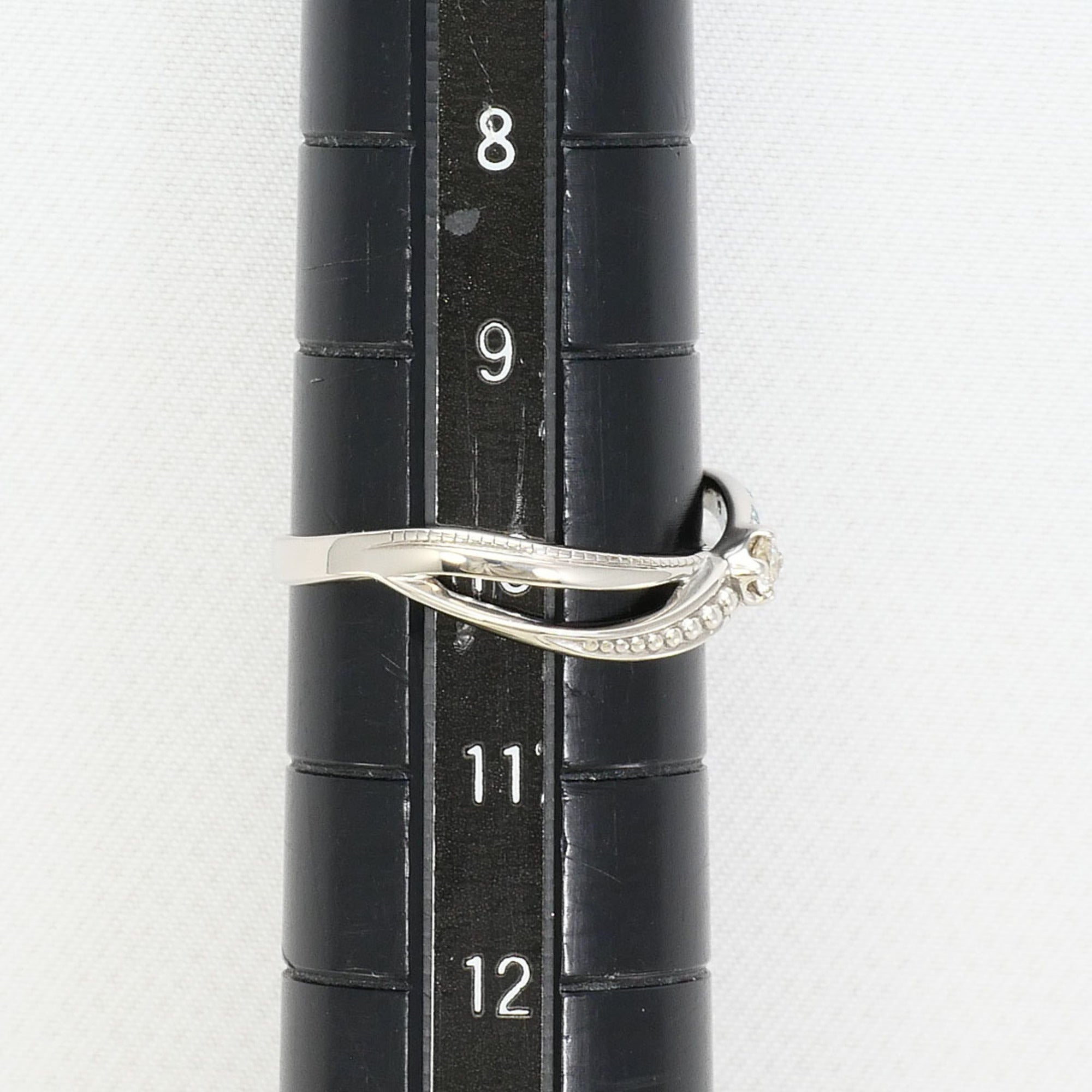 Unbranded White Gold White Gold (10K) Band Ring (Pre-Owned)