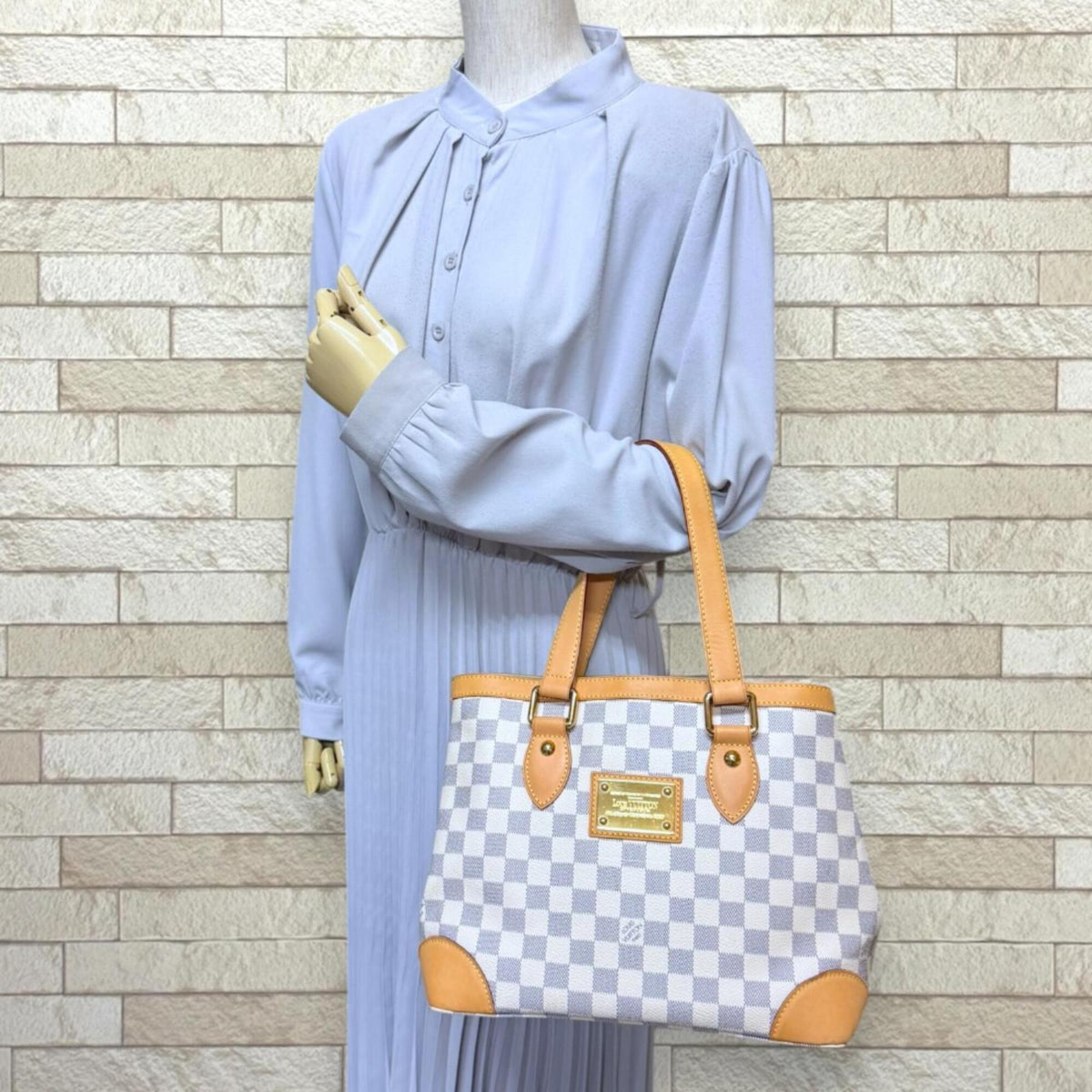 Louis Vuitton Black Or White Damier Azur Handbag Shoulder Bag (Pre-Owned)