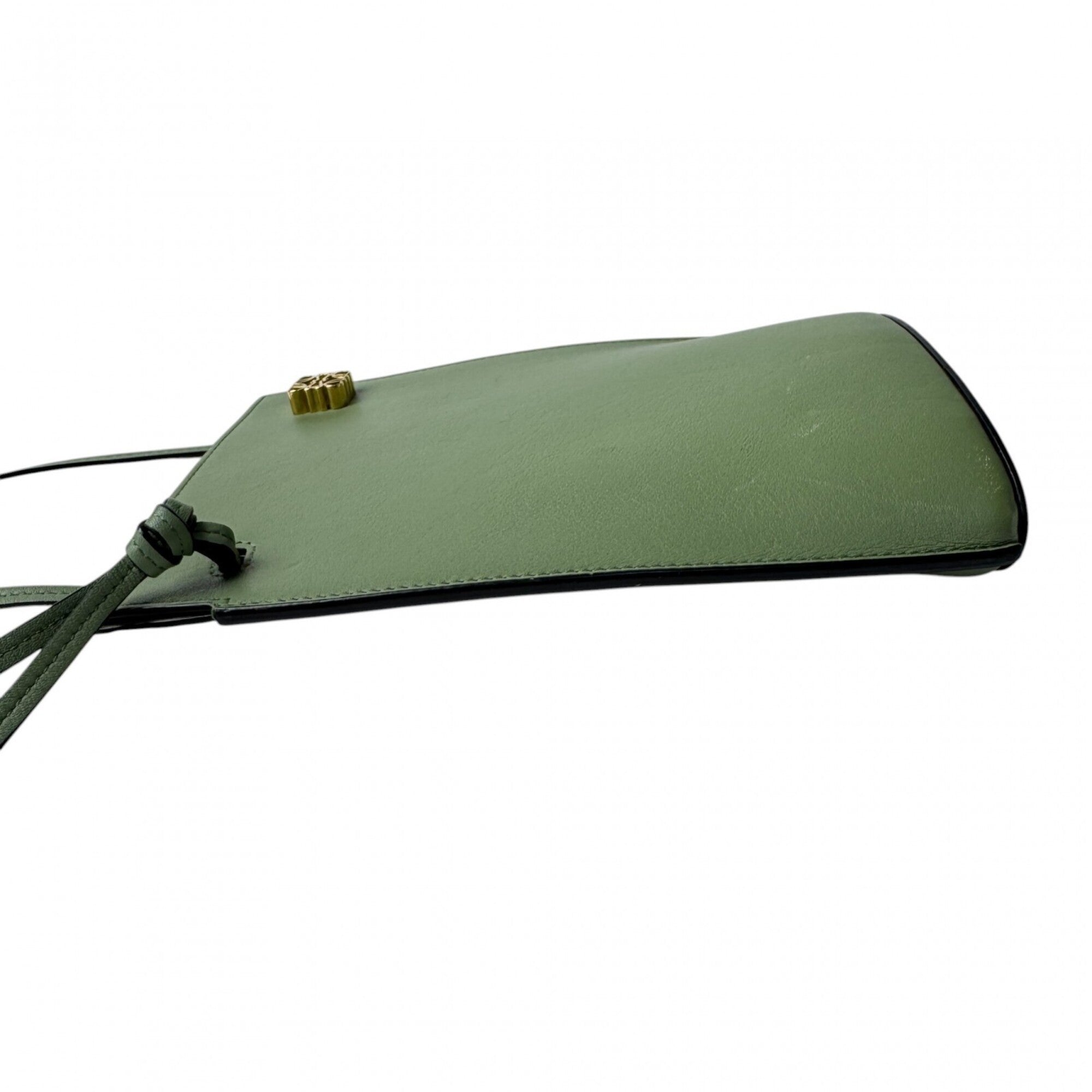 Loewe Green Leather Shoulder Bag (Pre-Owned)