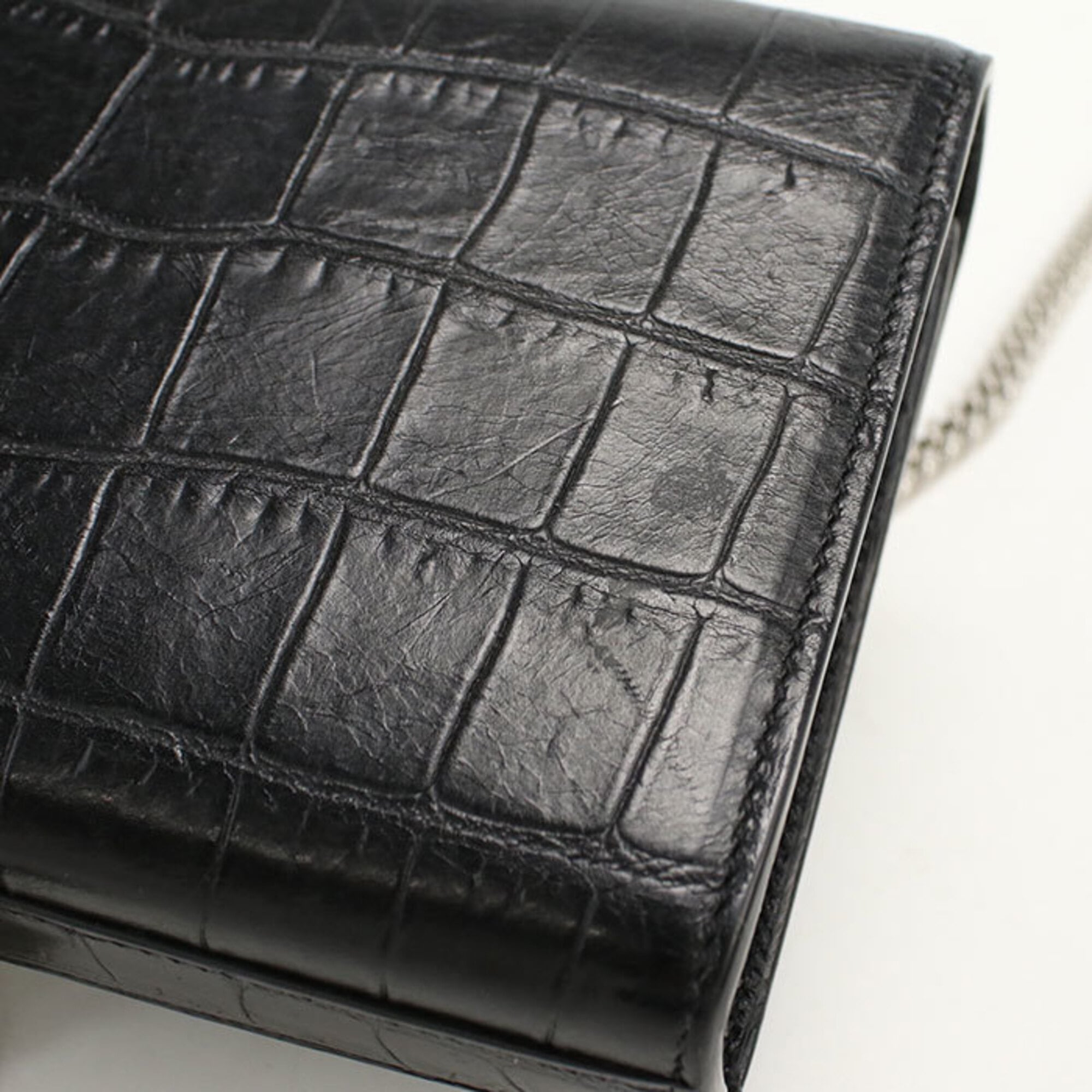 Saint Laurent Black Leather Shoulder Bag (Pre-Owned)