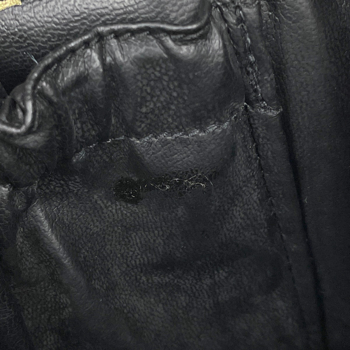 Chanel Bicolor Black Leather Vanity Bag (Pre-Owned)