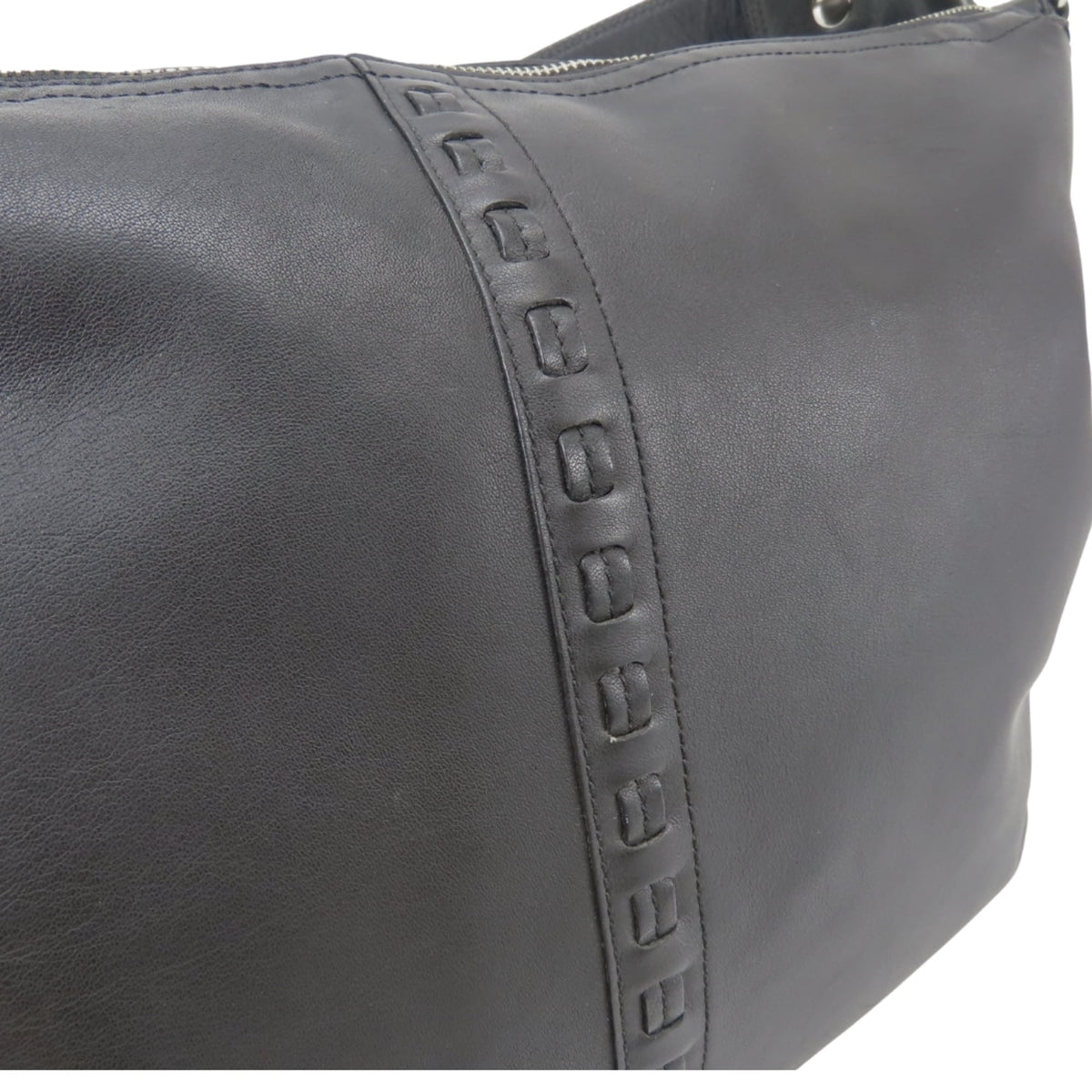 Coach Black Leather Shoulder Bag (Pre-Owned)