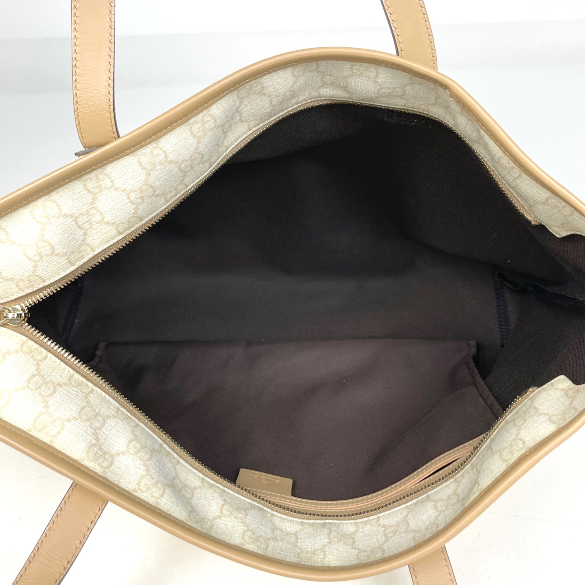 Gucci White Coated Canvas Leather Tote Bag (Pre-Owned)