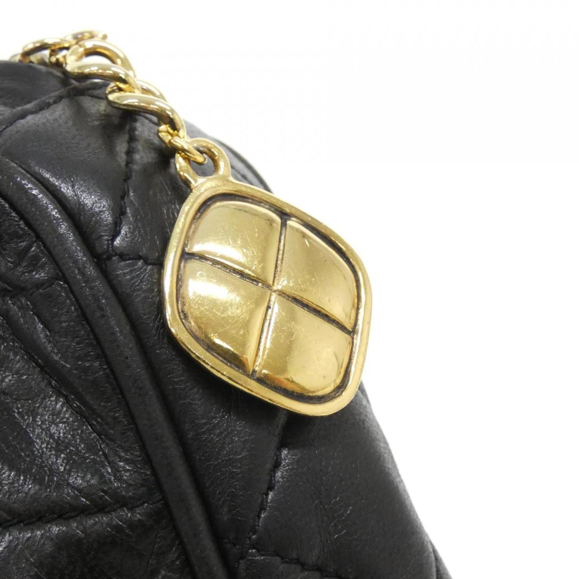Chanel Black Leather Shoulder Bag (Pre-Owned)