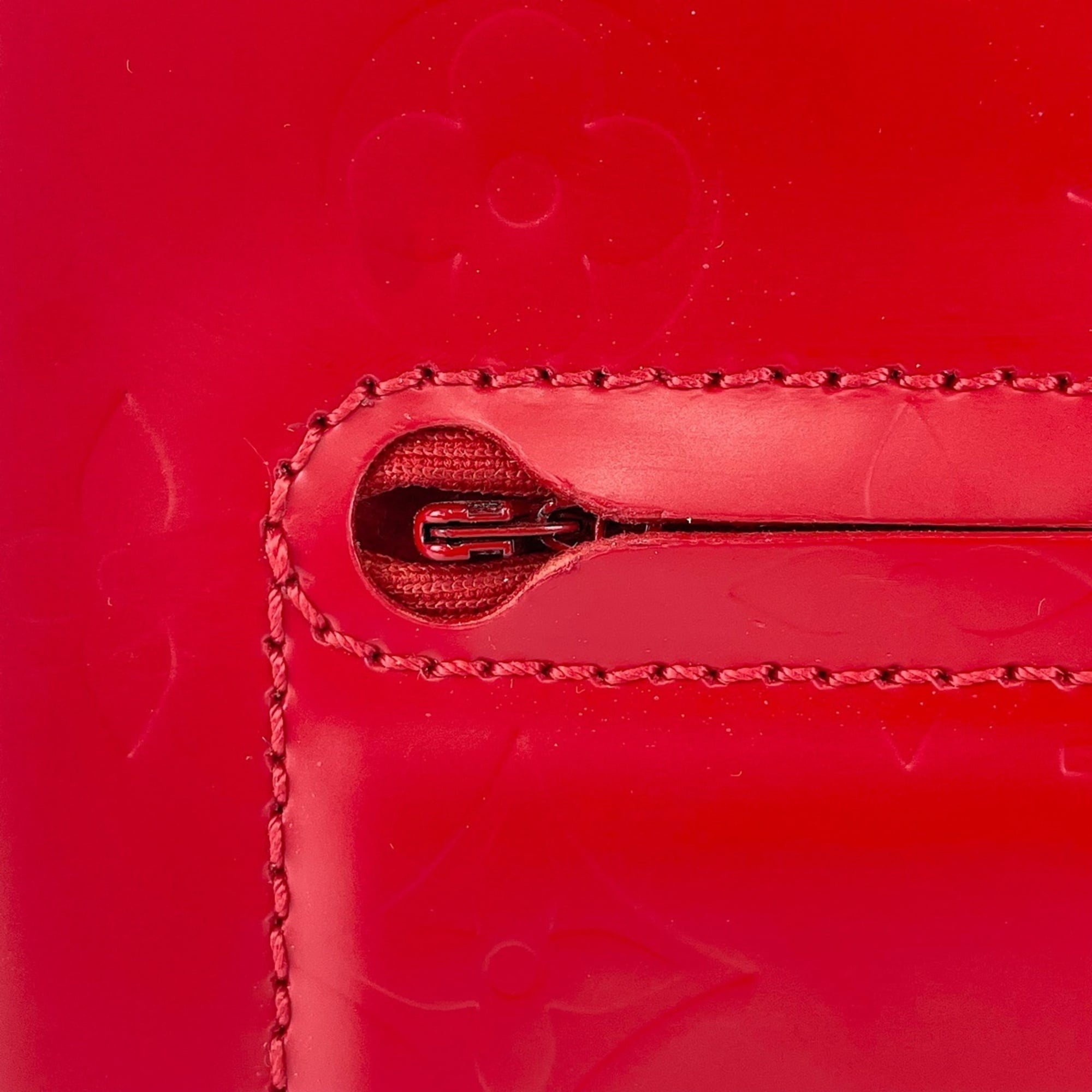 Louis Vuitton Red Color Handbag (Pre-Owned)
