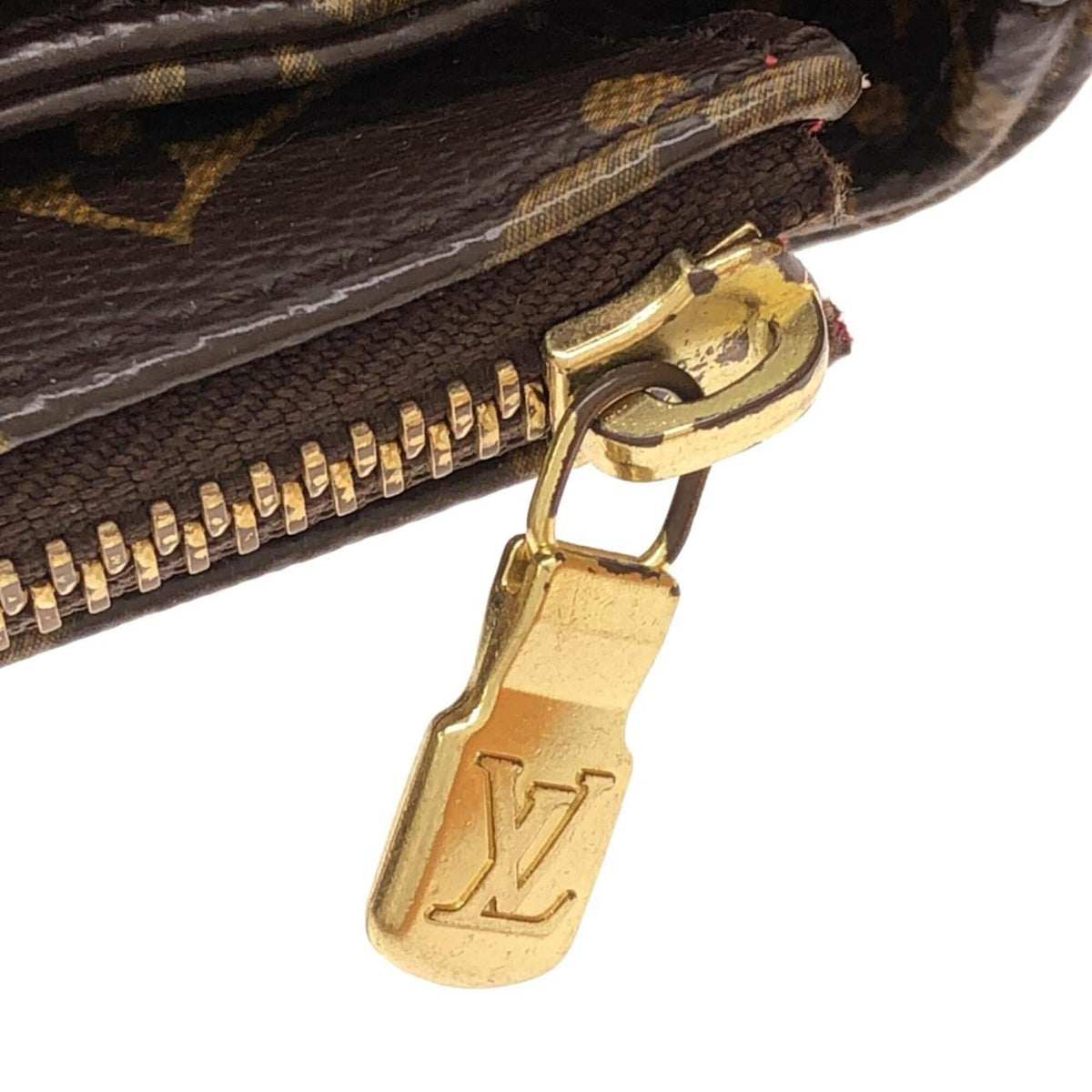 Louis Vuitton Brown Coated Canvas Shoulder Bag (Pre-Owned)