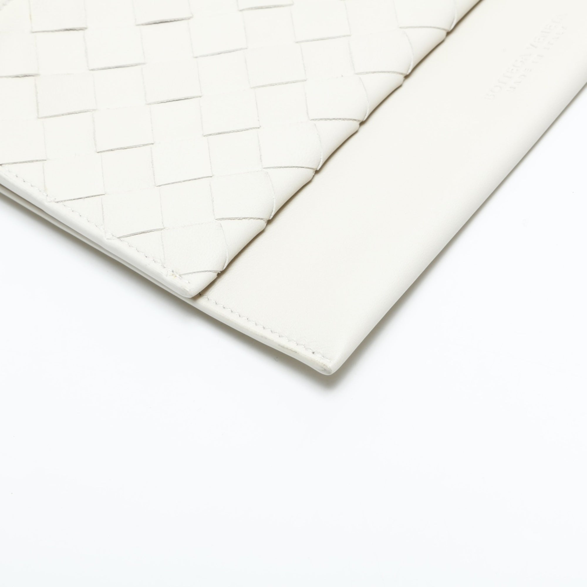 Bottega Veneta White Leather Shoulder Bag (Pre-Owned)
